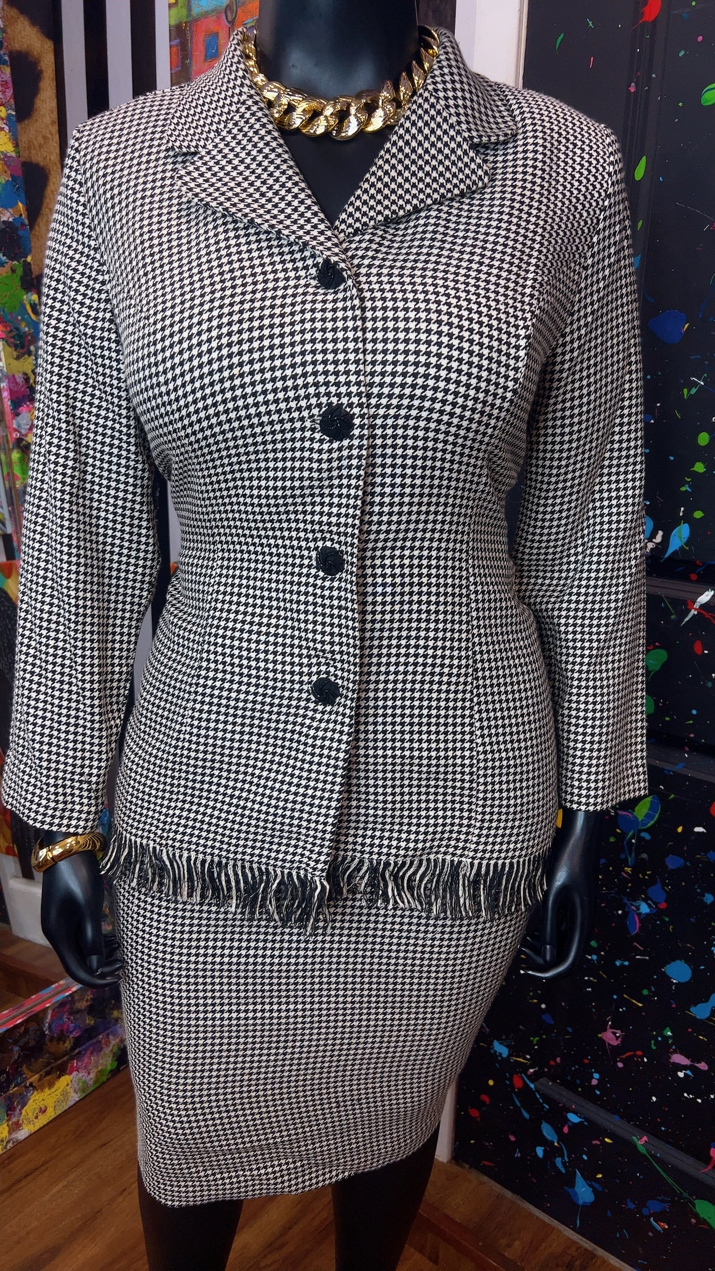 Vintage Houndstooth Black & White Skirt Suit (16W)