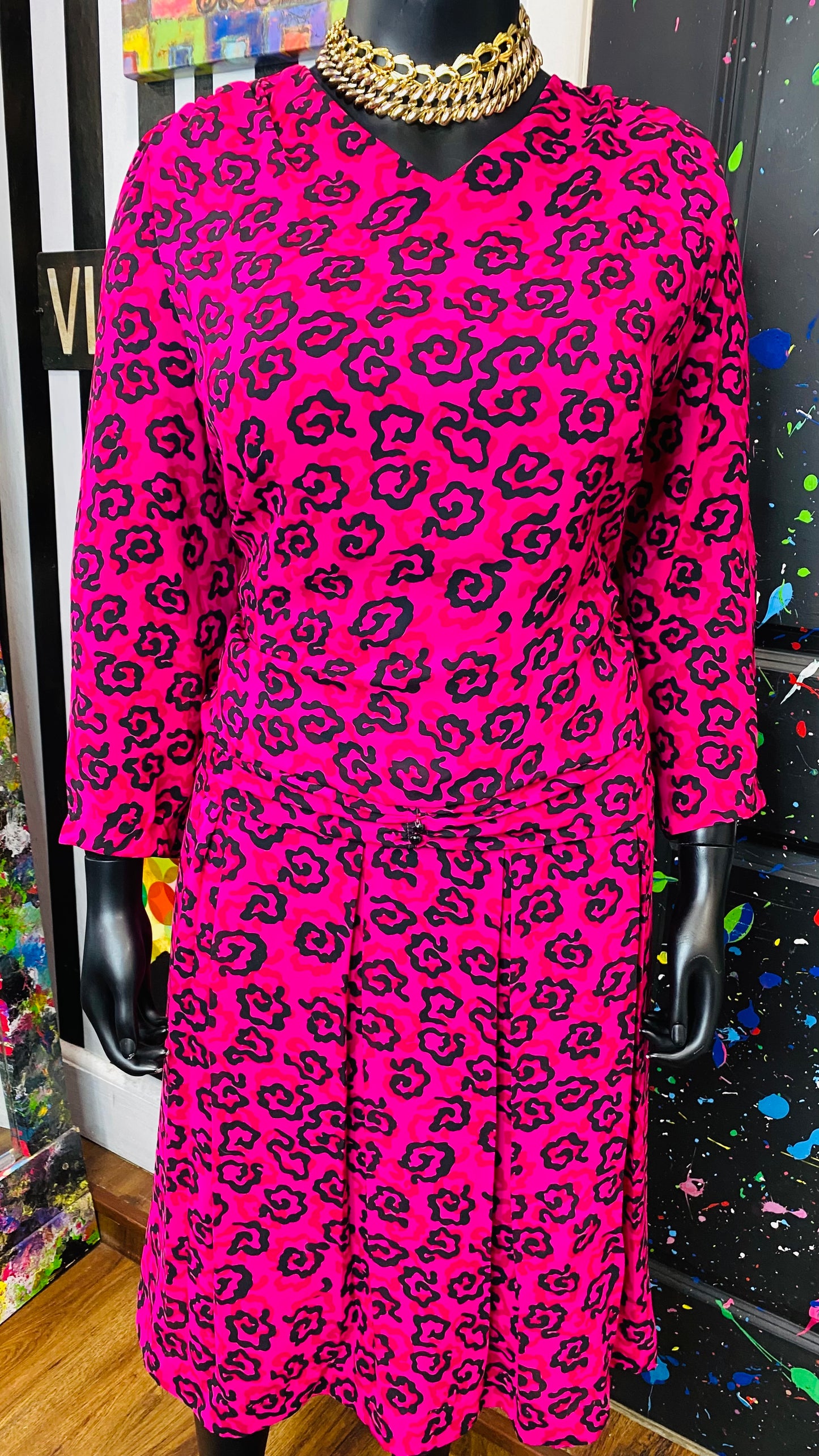 Vintage Pink & Black ‘York’ Skirt Set (24 1/2)