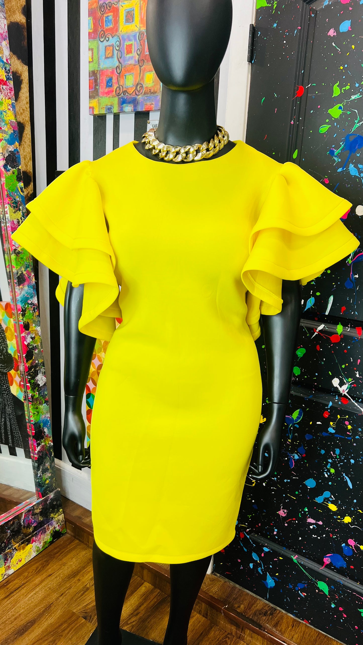 Vintage Inspired Yellow Statement Dress (18/20)