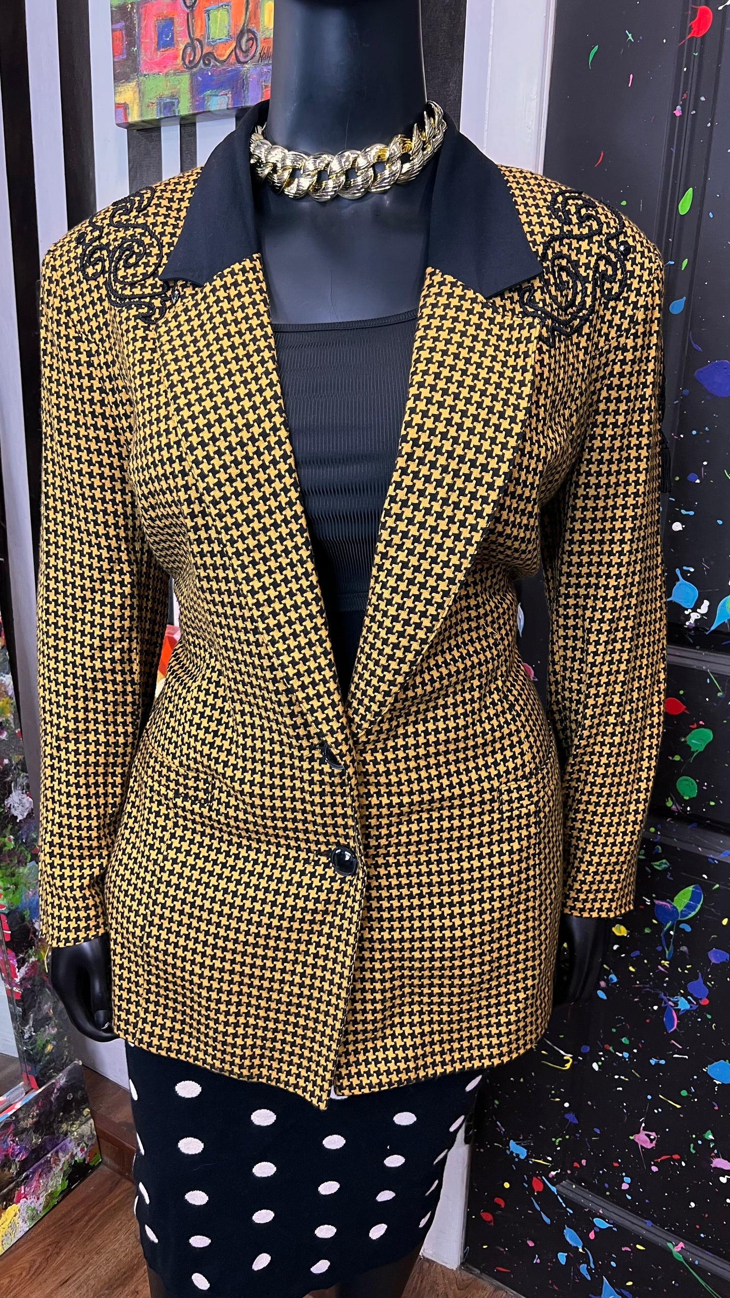 Vintage Mustard Yellow & Black Houndstooth Blazer w/ Tassel Shoulders (18)