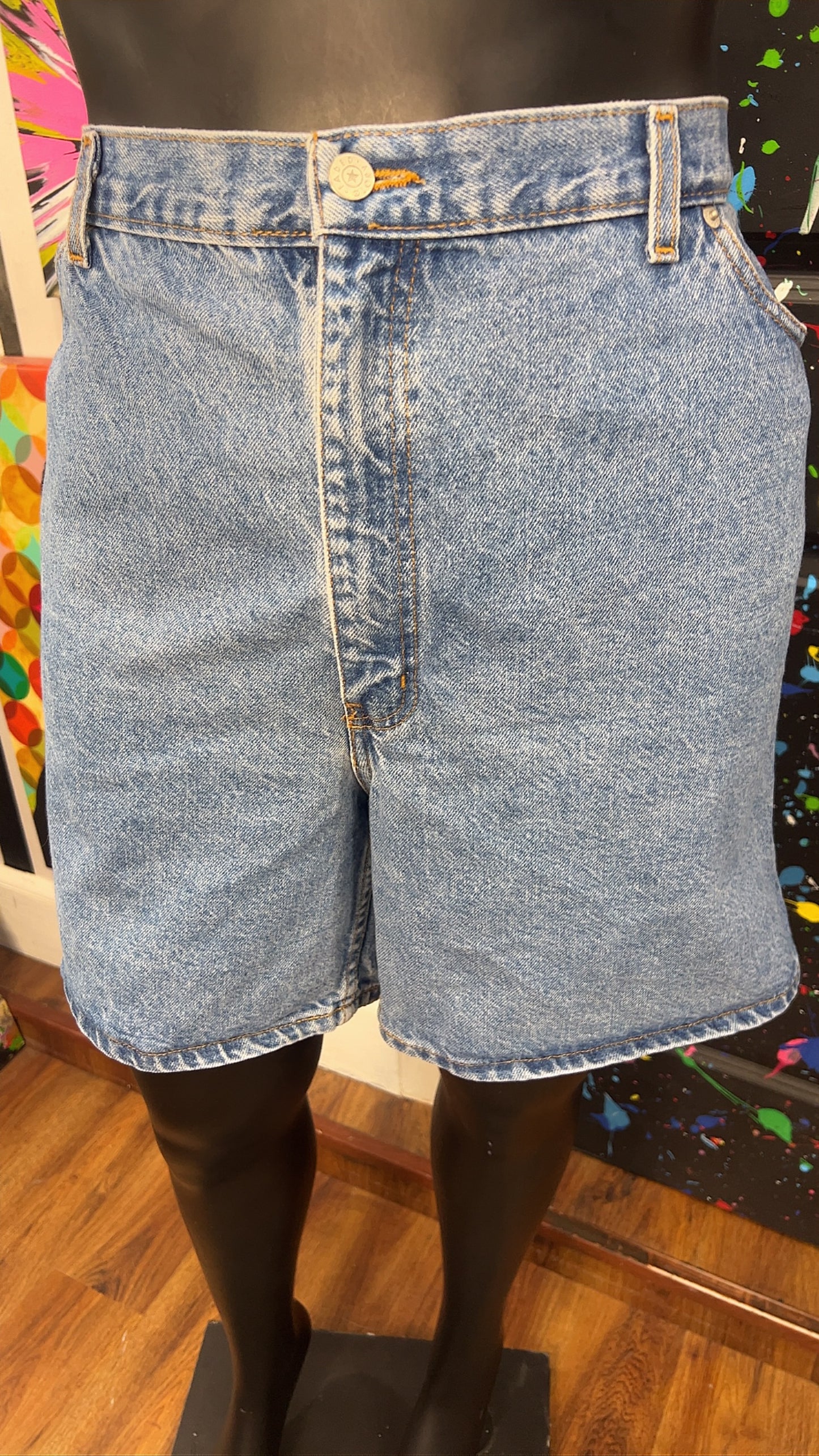 Vintage Denim Mom Shorts (24W)