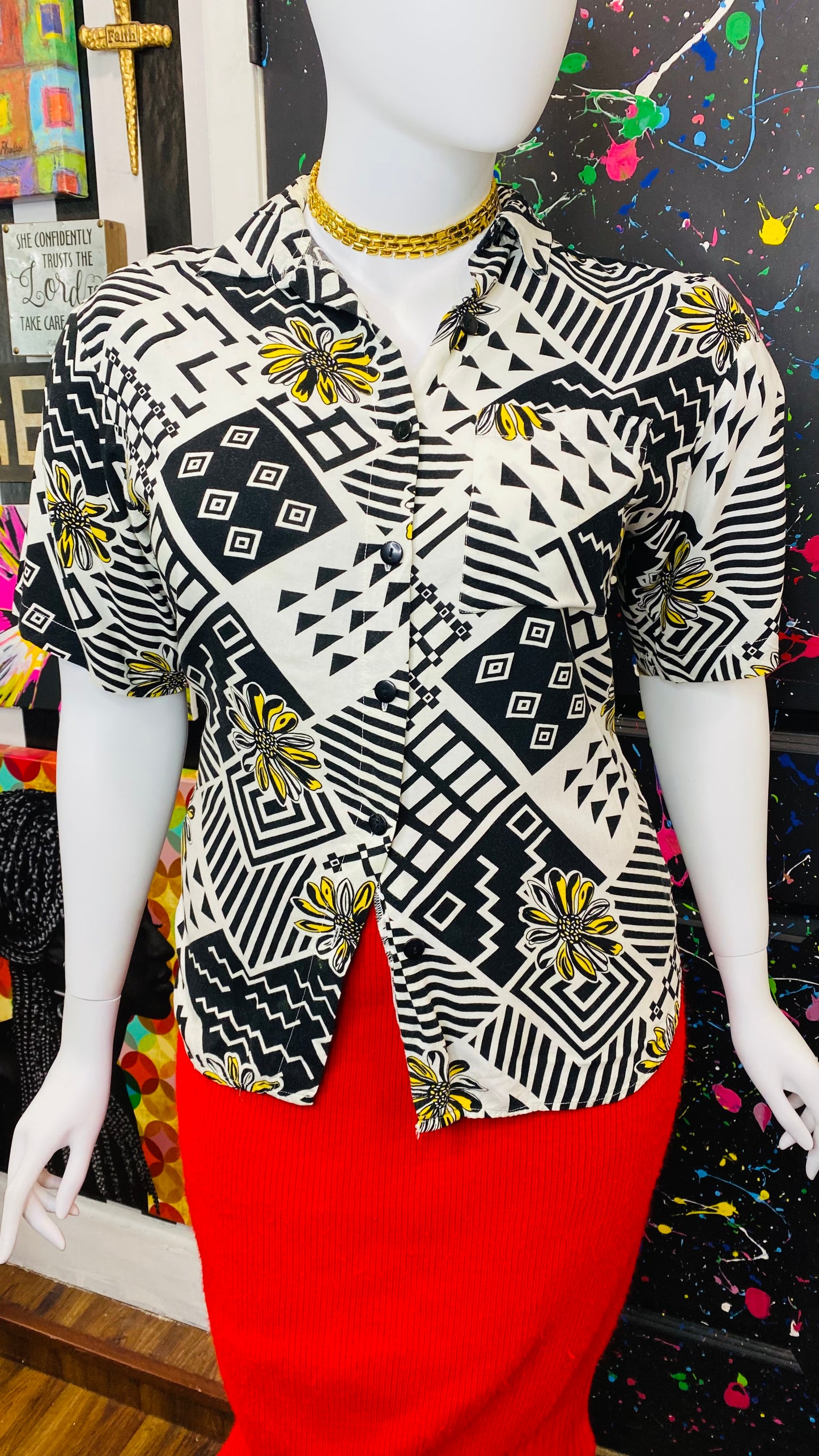 Vintage Rayon Black, White & Yellow Blouse (14)
