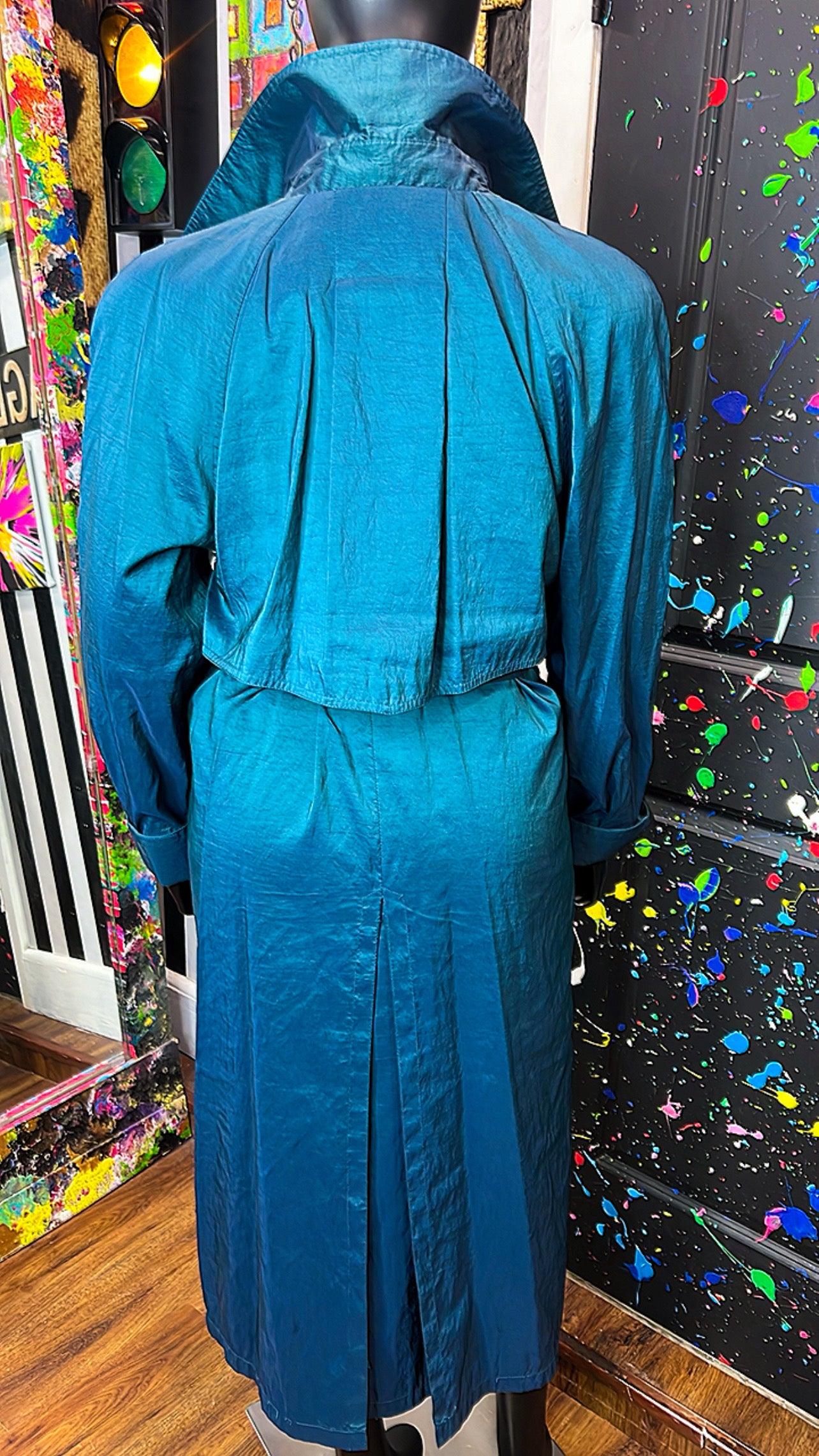 Vintage Teal Trench Coat w/ Belt (14)