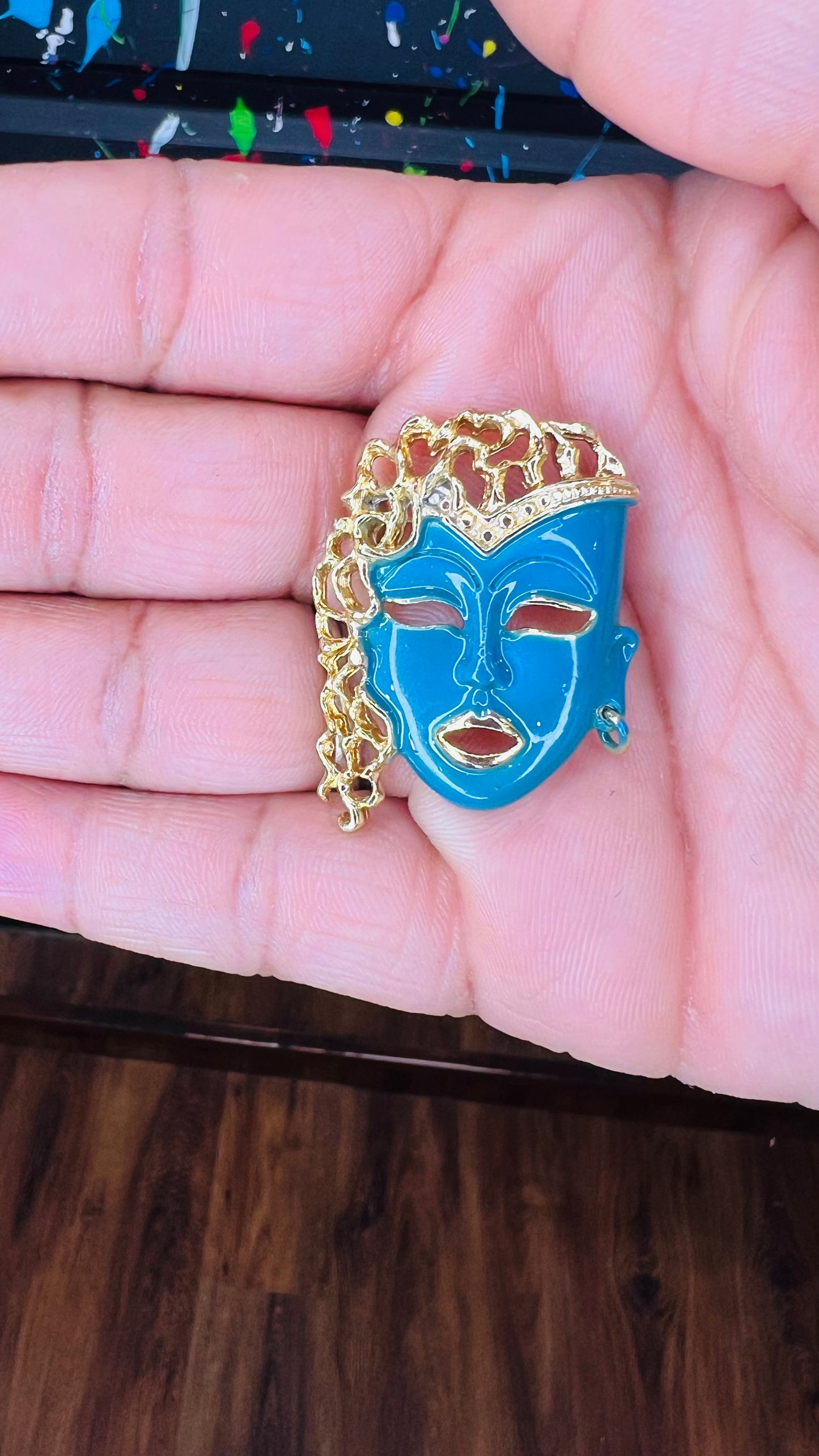Vintage Gold Plated 90’s Brooch Pin (Blue)