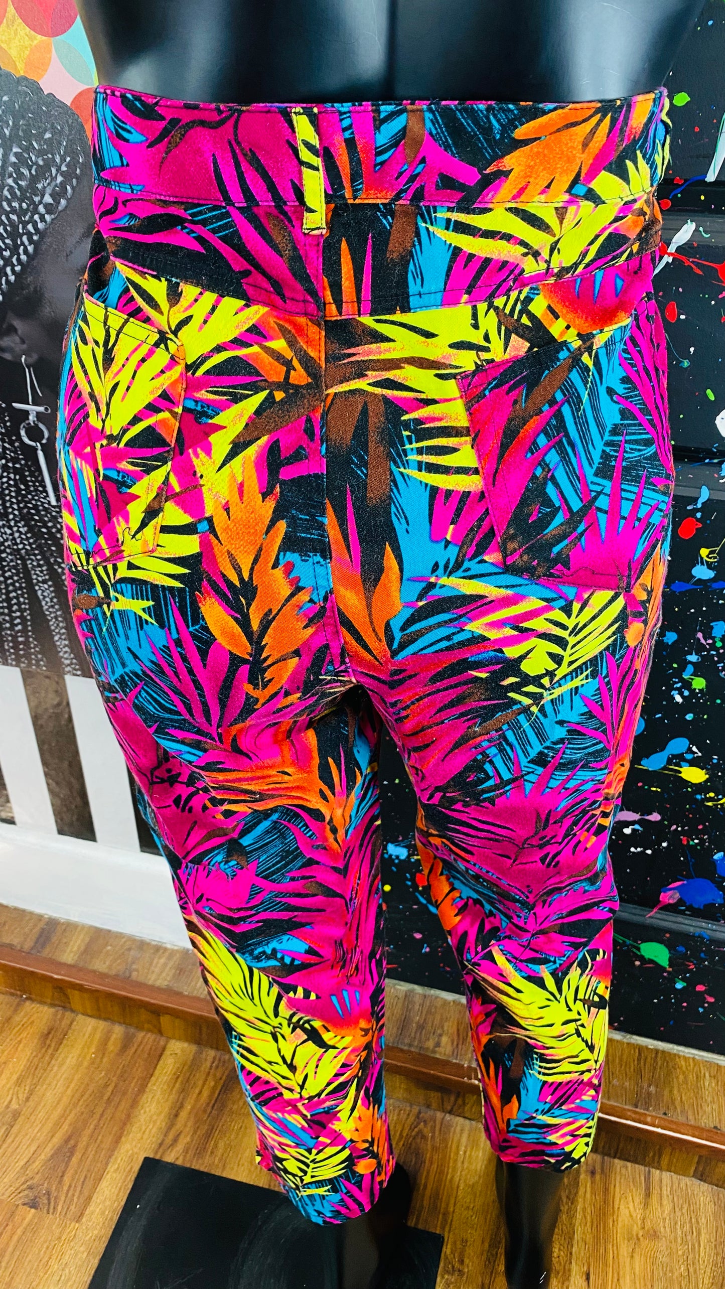Hot Swag Capri Pants