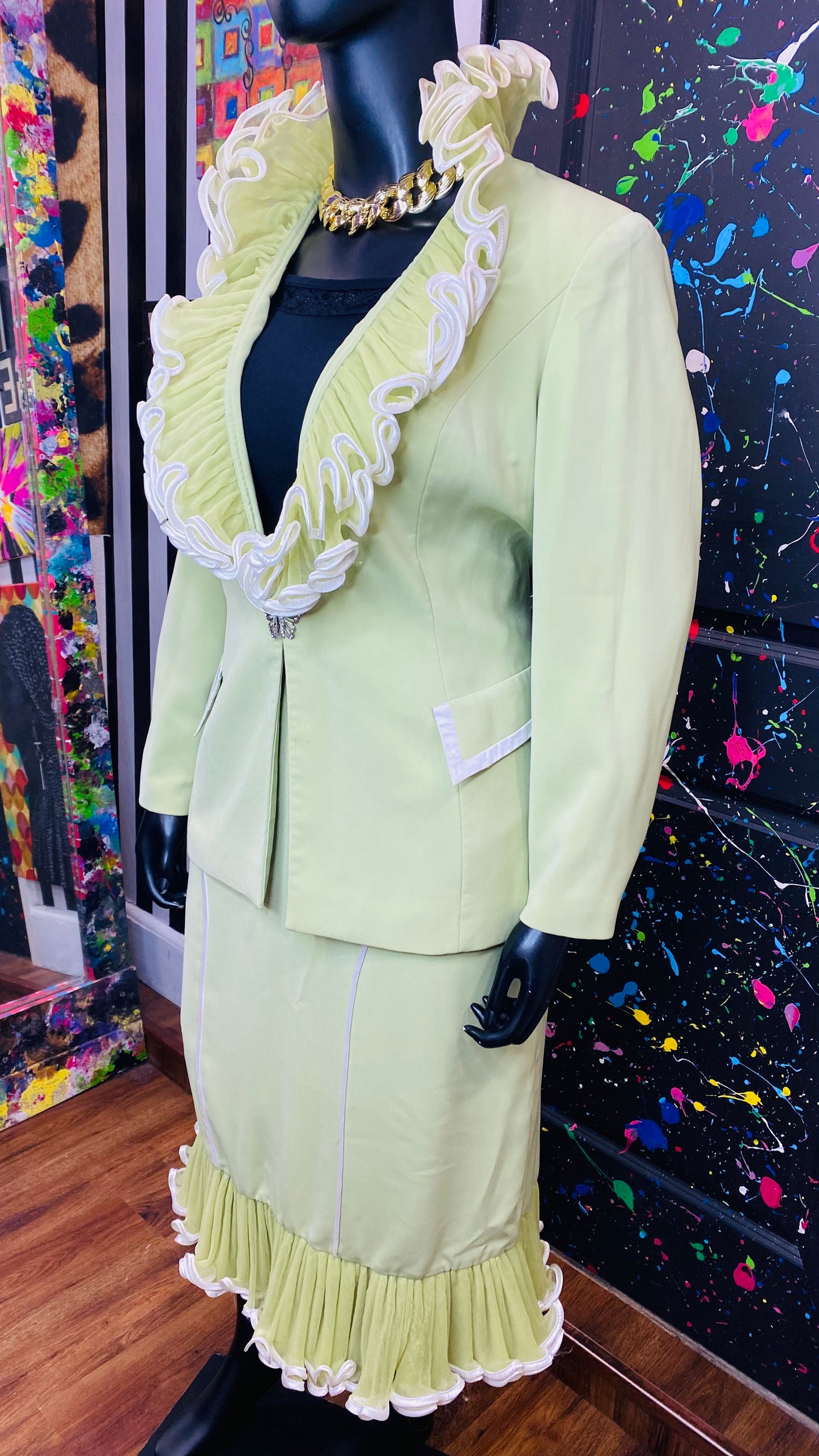 Vintage Dramatic Green & White Skirt Suit (20)