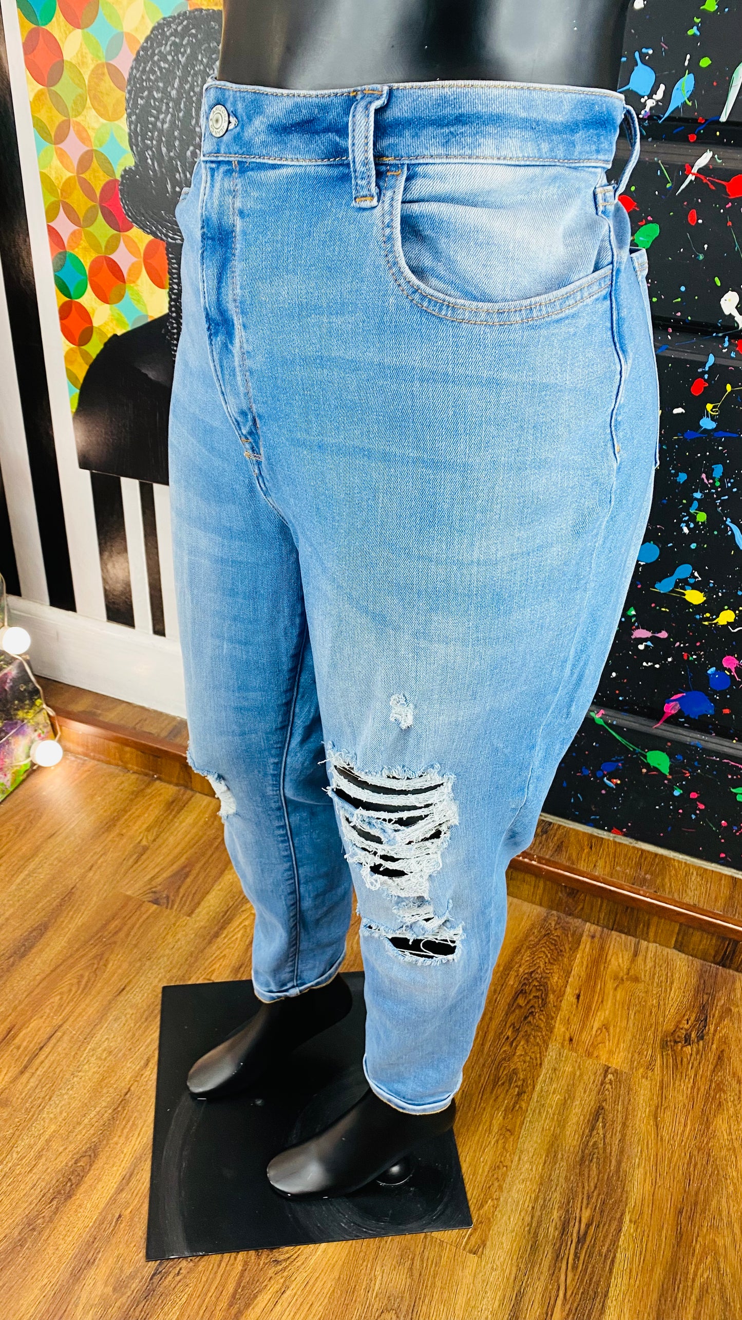 Arizona Distressed Jeans