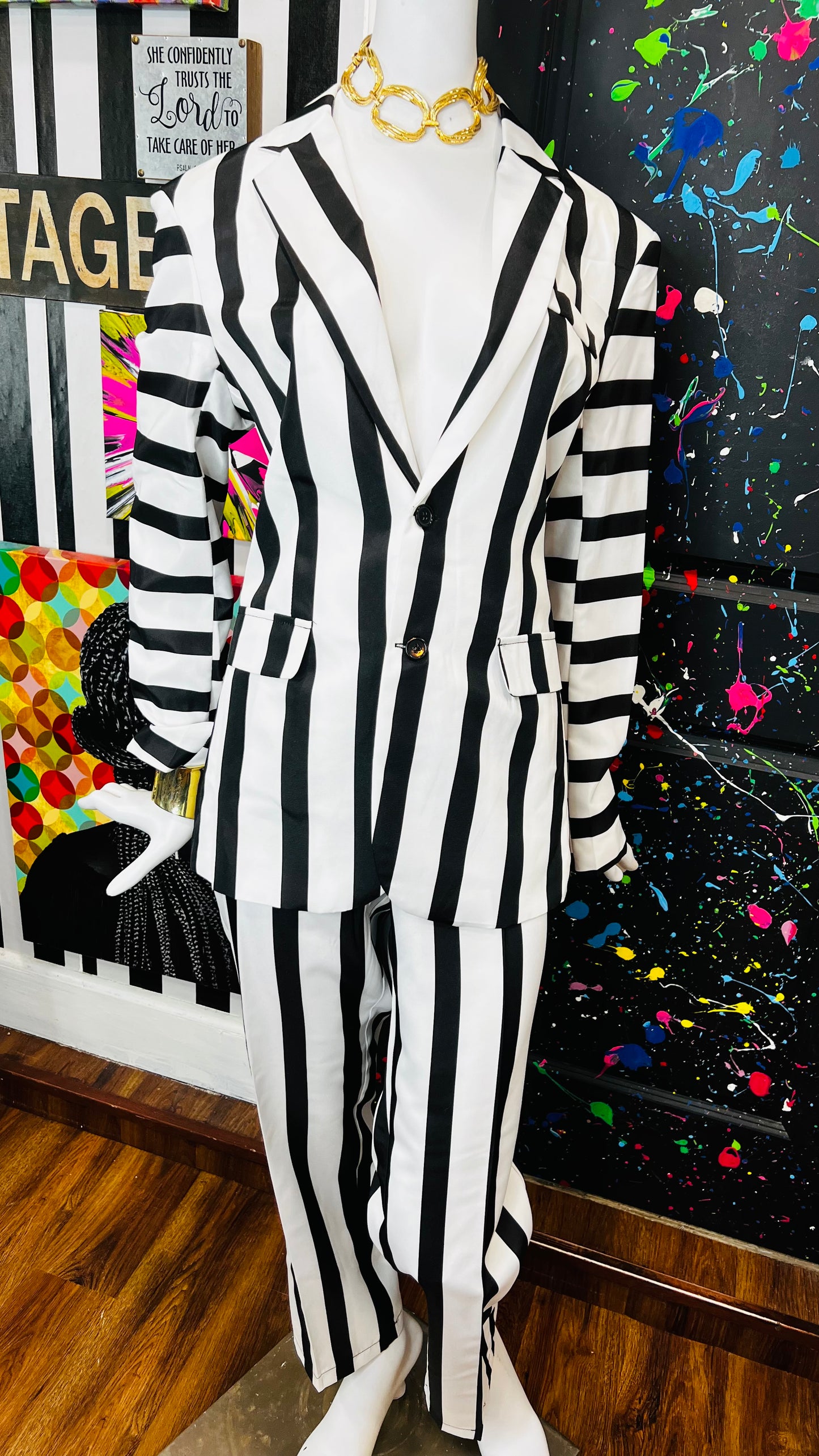 Black & White Stripe Pants Suit (12/14)