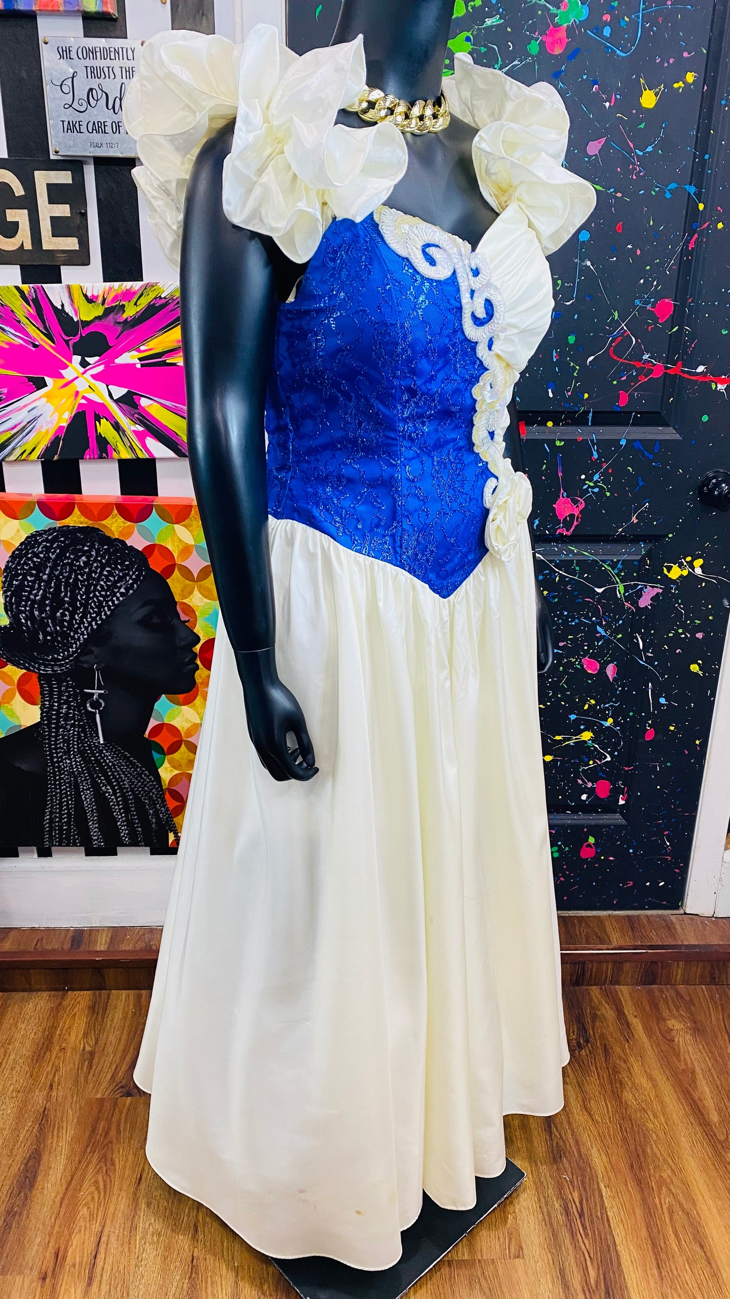 Vintage Blue & Off White Wedding Gown (18) Fits Like a Modern 12/14