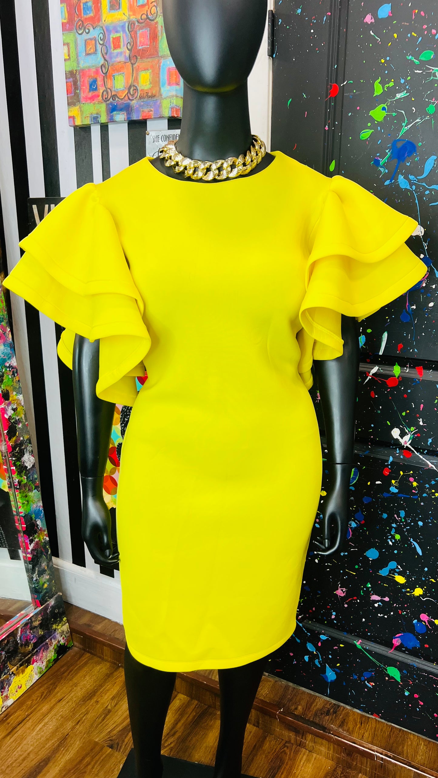 Vintage Inspired Yellow Statement Dress (18/20)