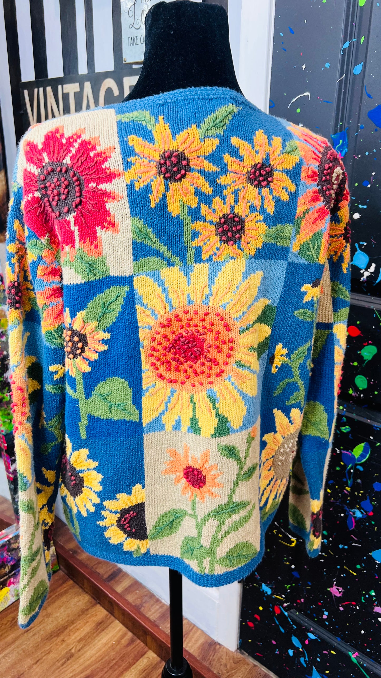 Vintage Sunflower Sweater (14)