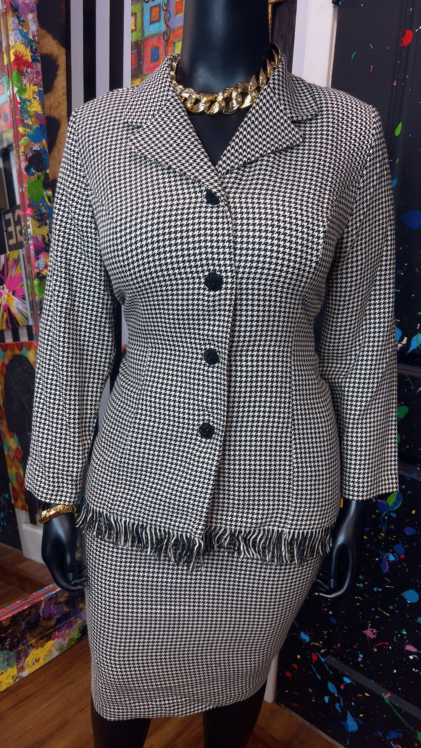 Vintage Houndstooth Black & White Skirt Suit (16W)