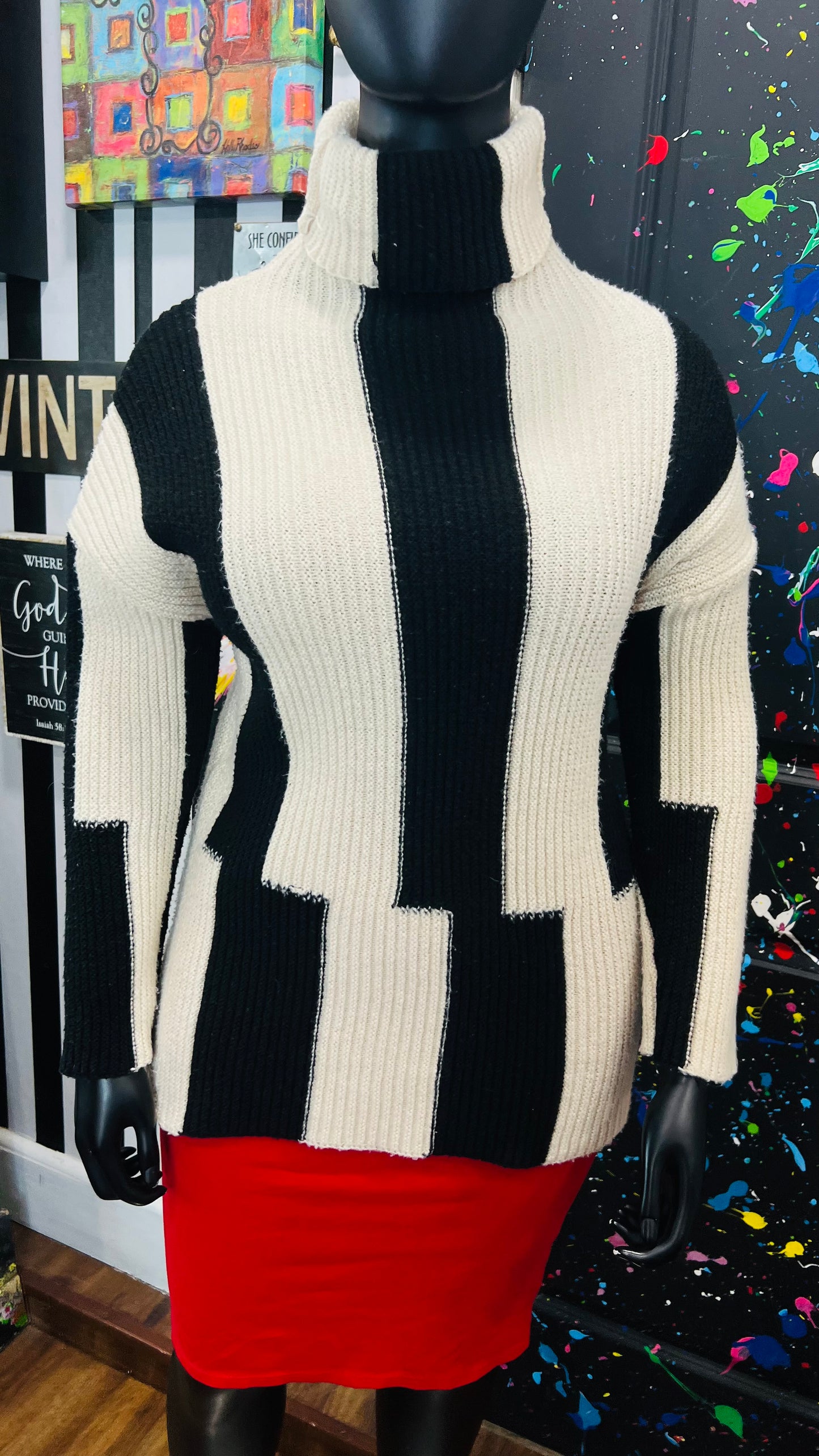 Thick Knitted Black & White Sweater (22)