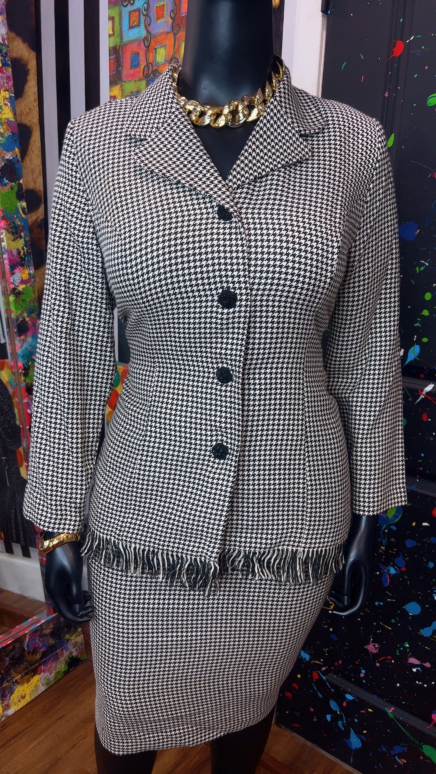 Vintage Houndstooth Black & White Skirt Suit (16W)