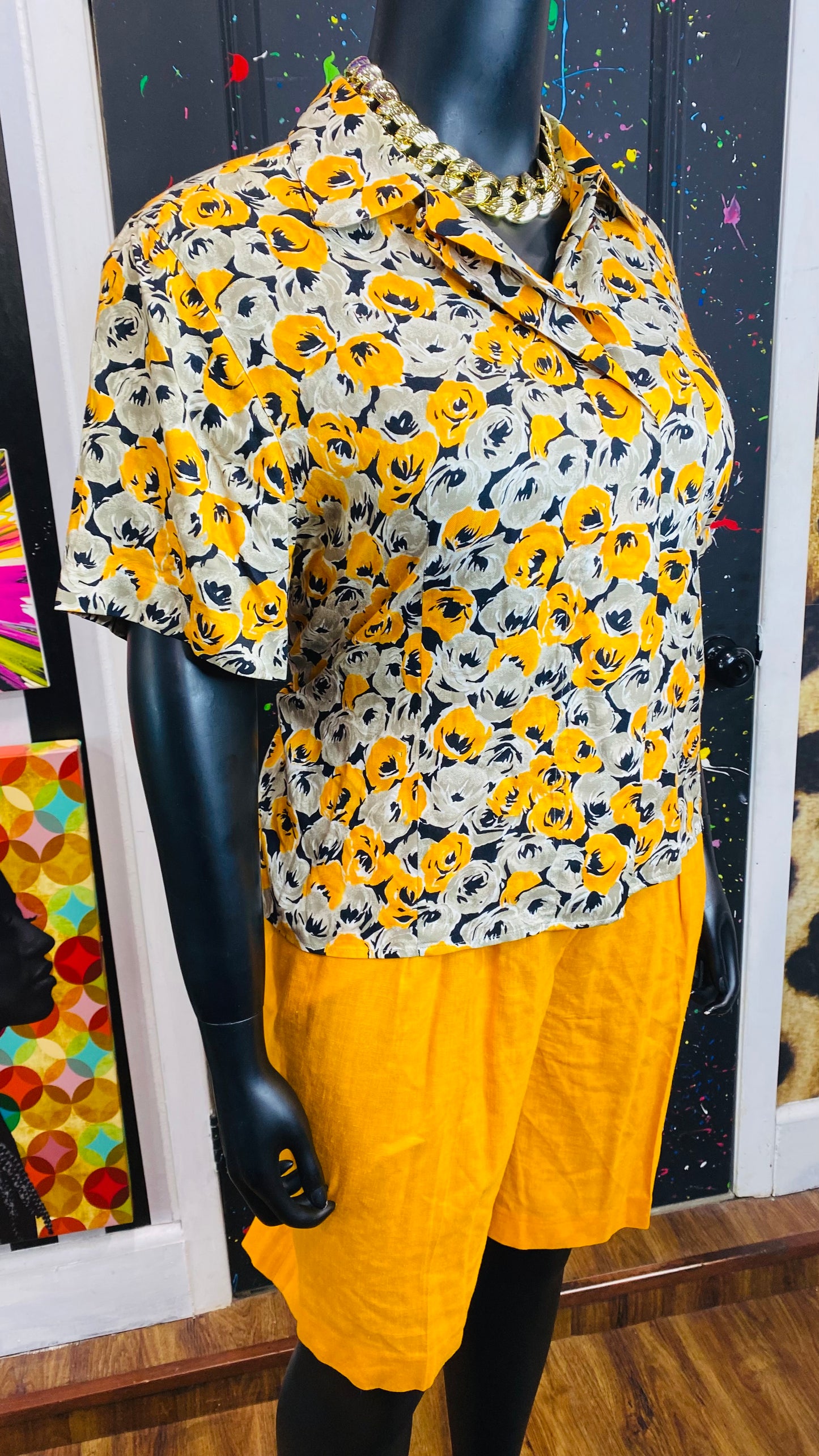 Vintage Yellow, Tan & Black Shorts Set (16)
