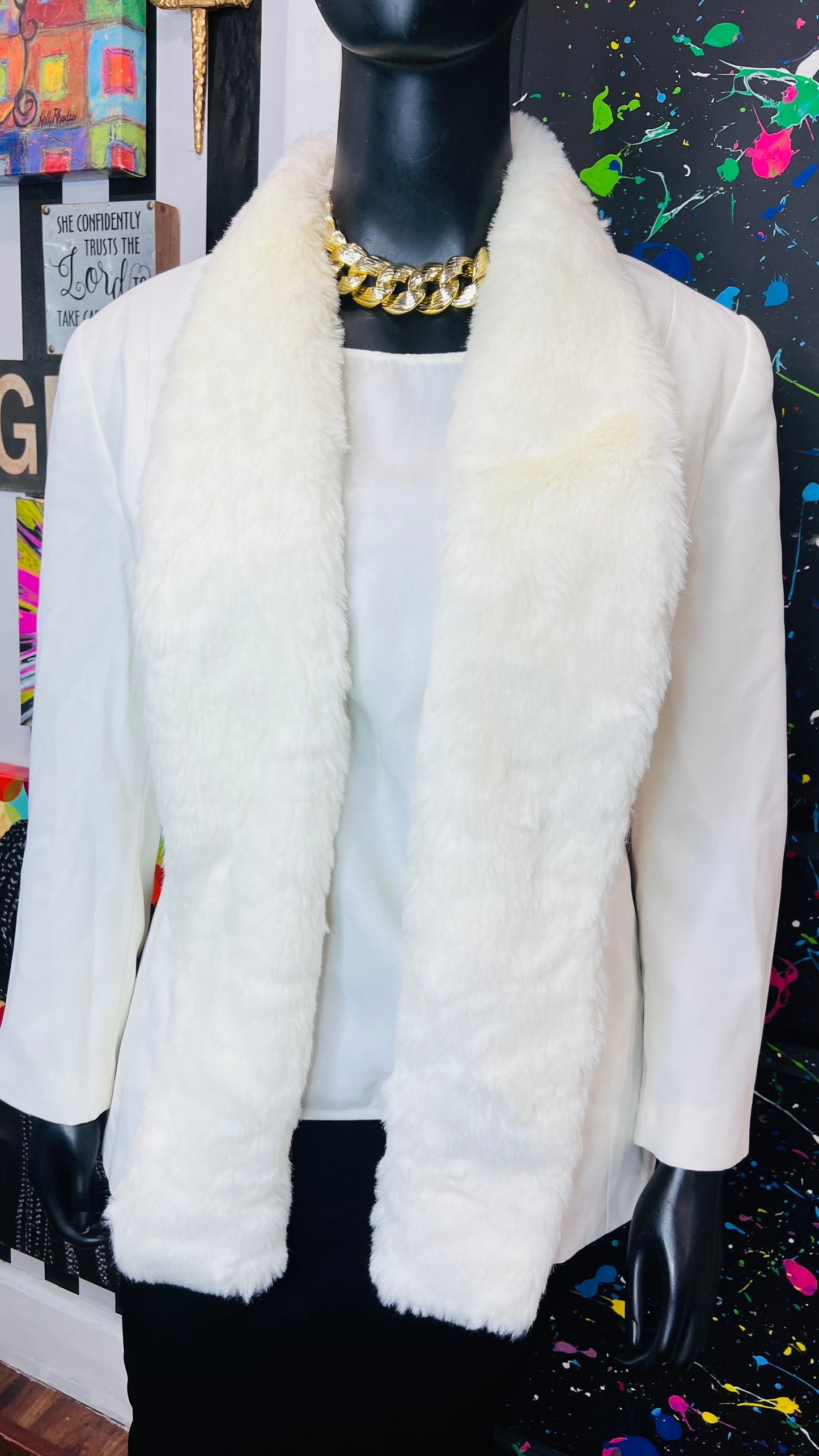 Vintage Cream Blouse & Faux Fur Collar Blazer (20W)