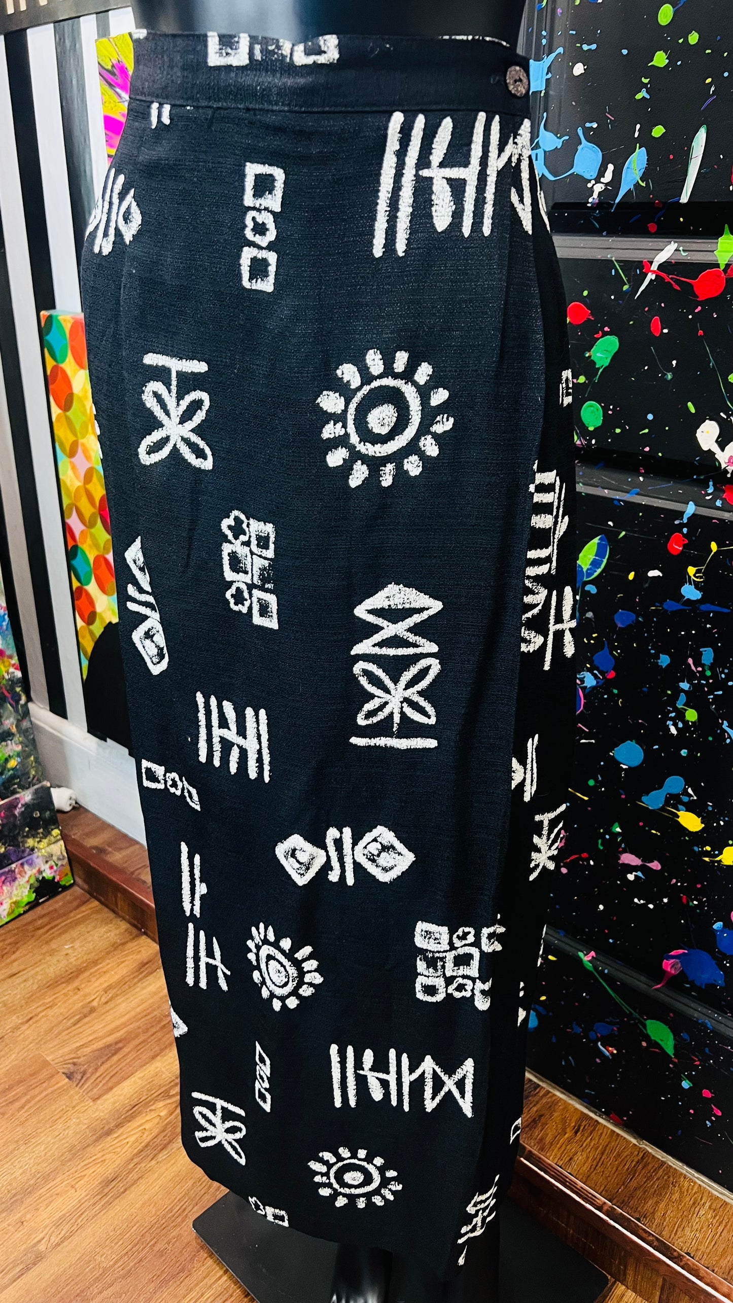 Vintage Black & Whie Tribal Print Skirt (12)