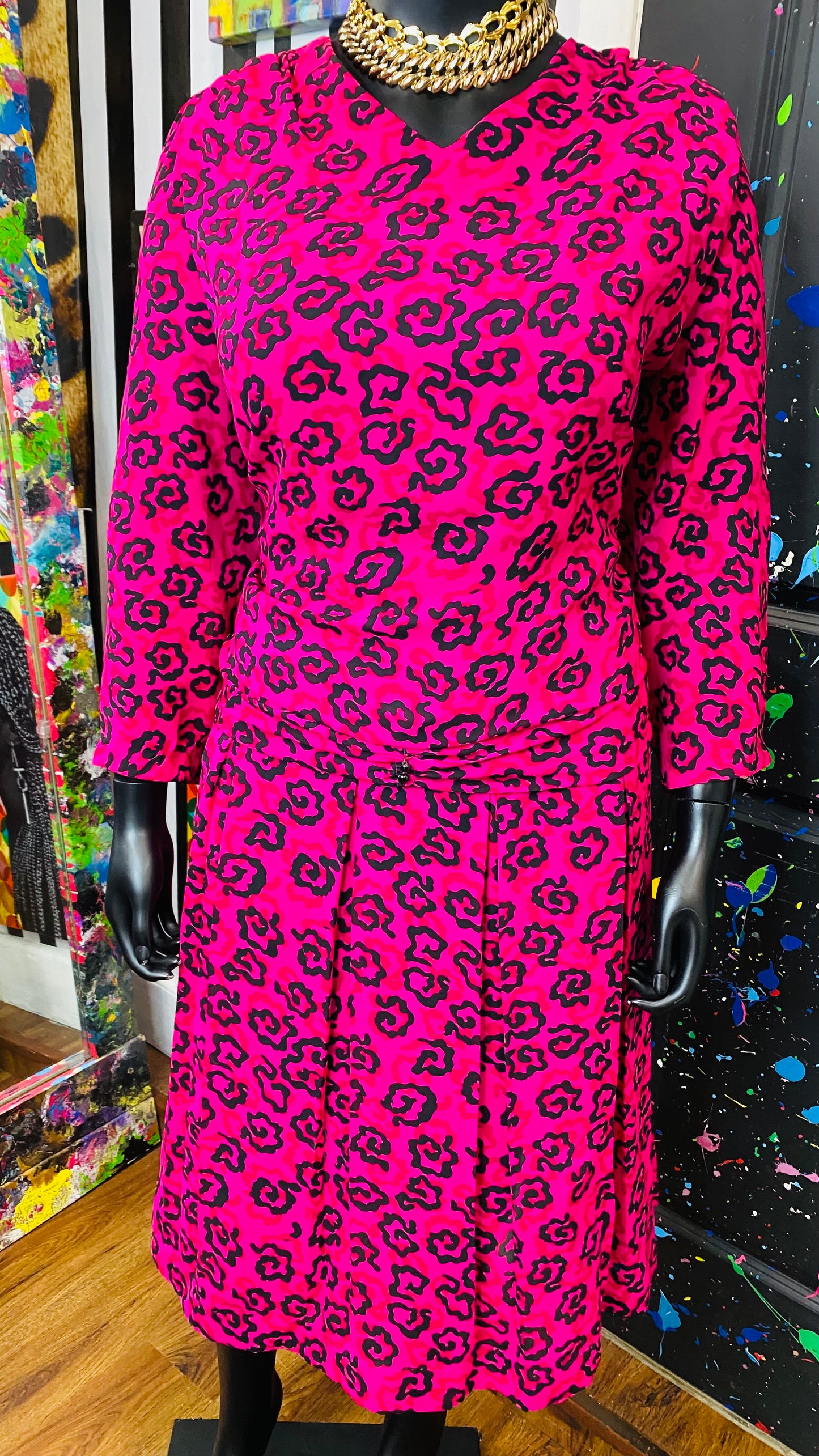 Vintage Pink & Black ‘York’ Skirt Set (24 1/2)