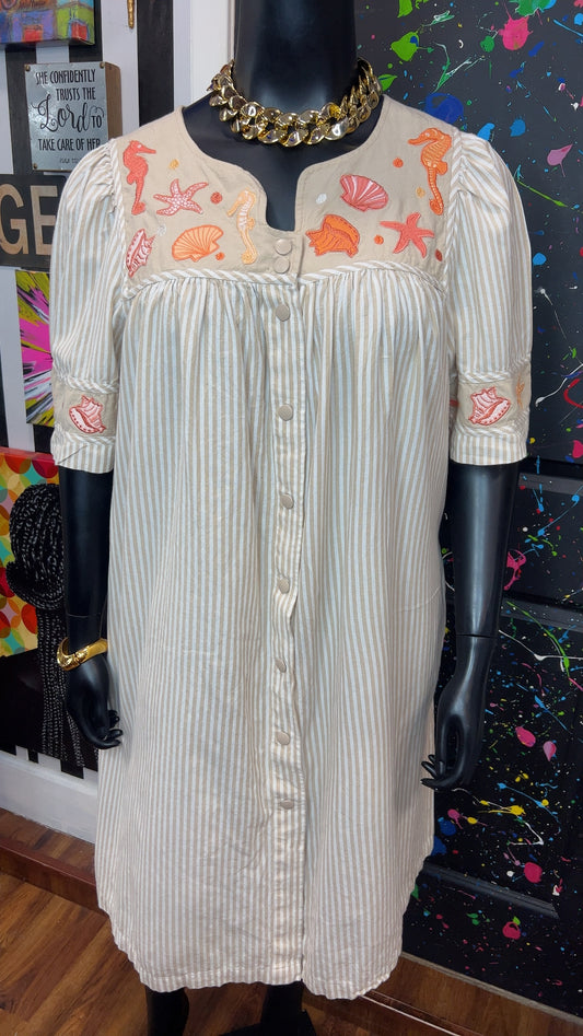 Vintage Tan & White Seashell House Dress (14)