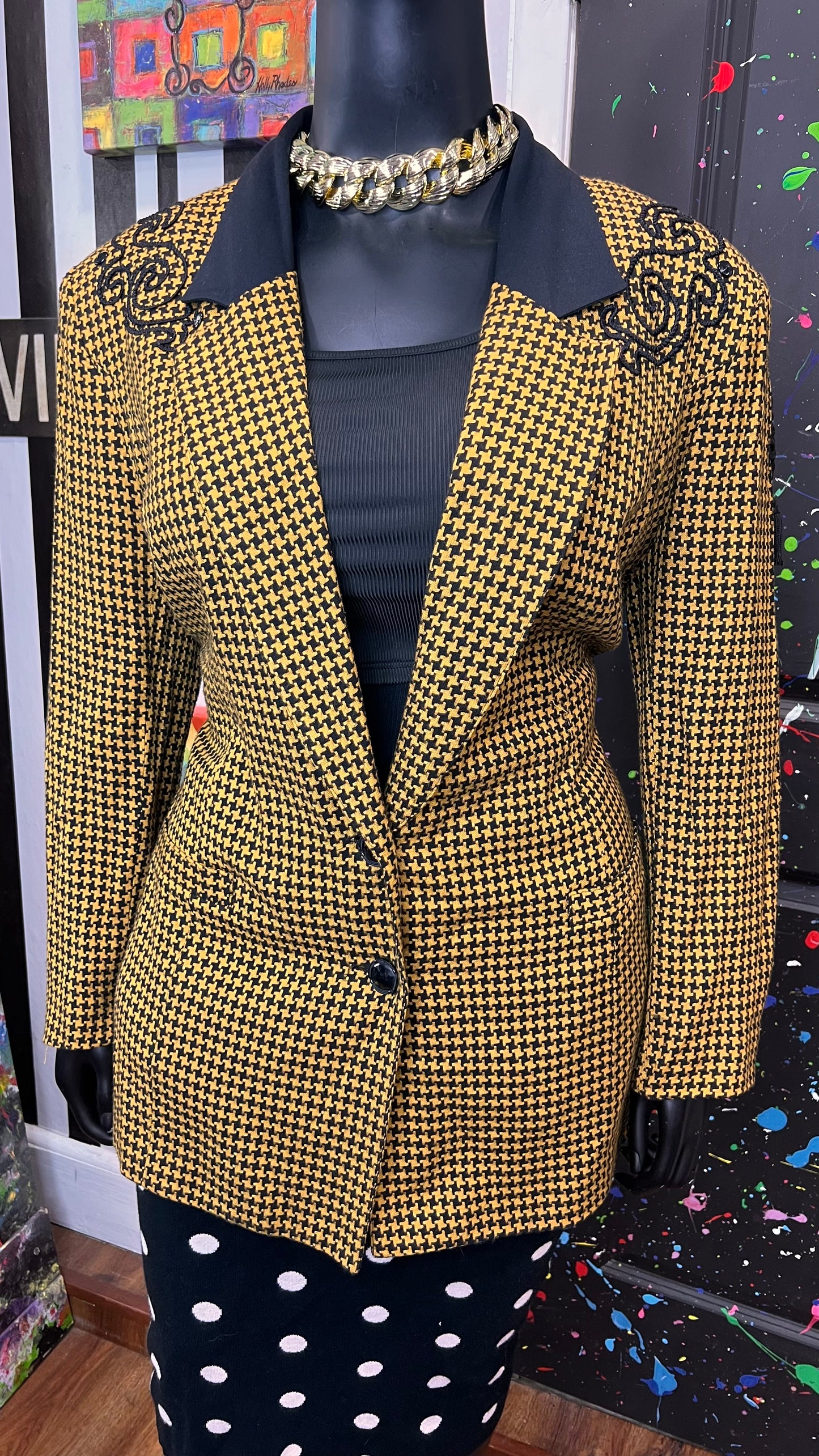 Vintage Mustard Yellow & Black Houndstooth Blazer w/ Tassel Shoulders (18)