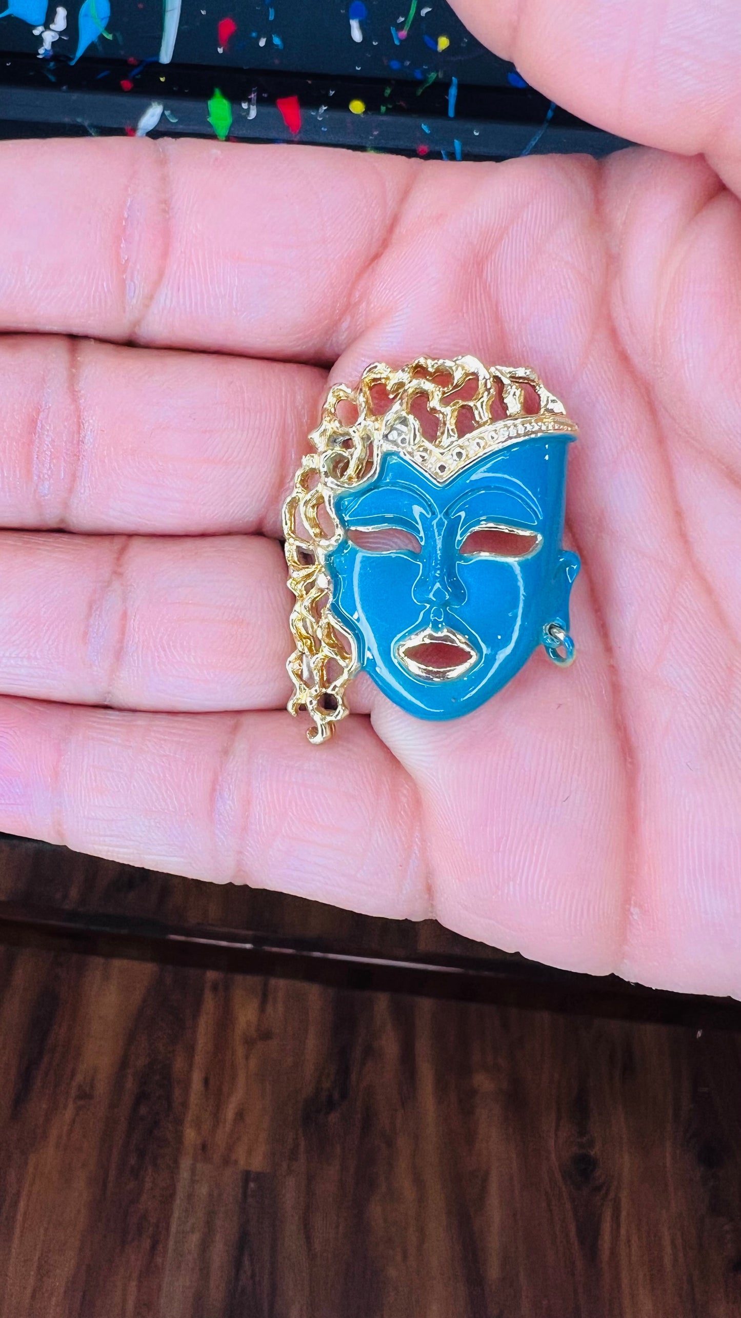 Vintage Gold Plated 90’s Brooch Pin (Blue)