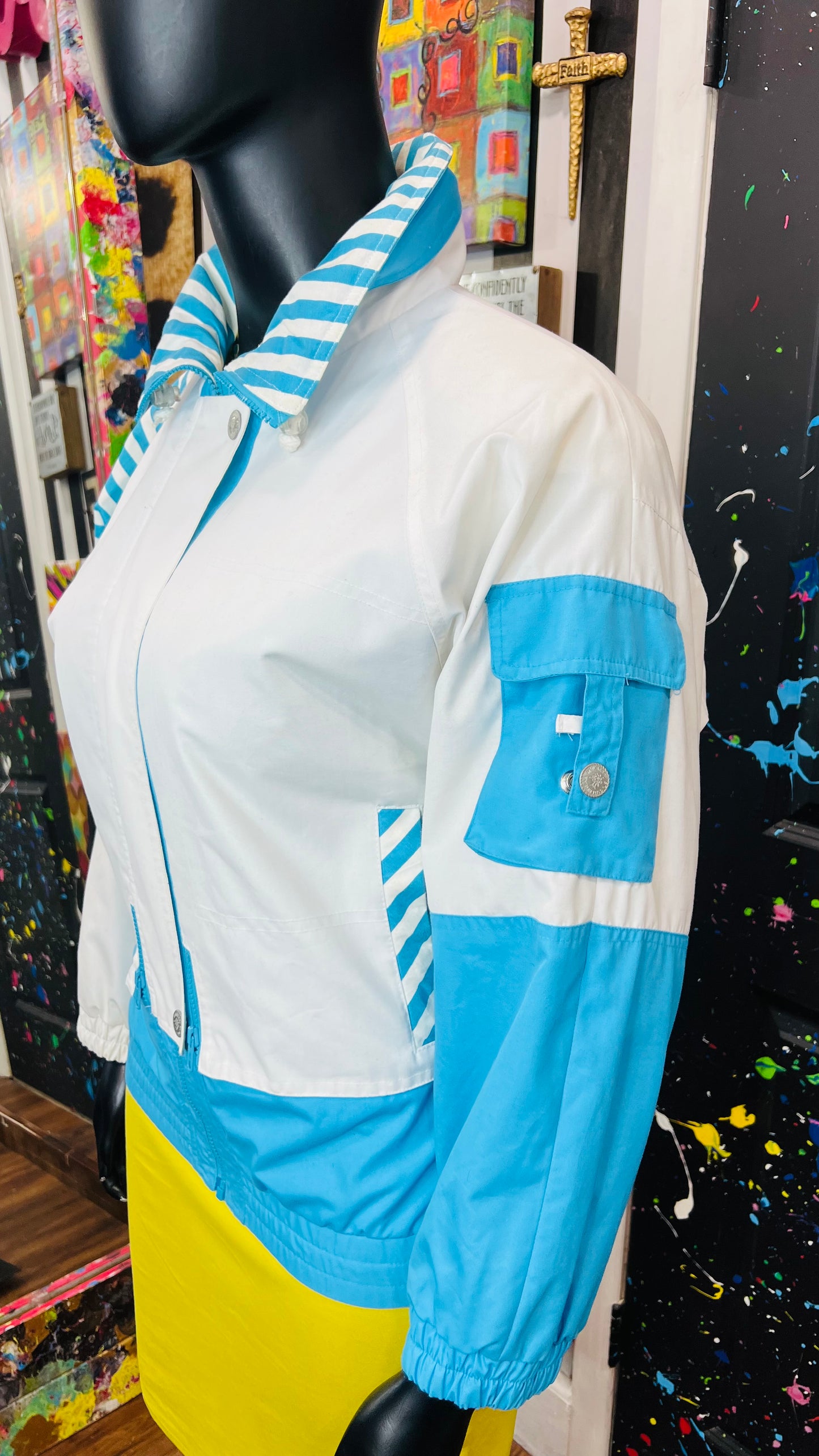 Vintage White & Blue Jacket w/ Stripes (14)