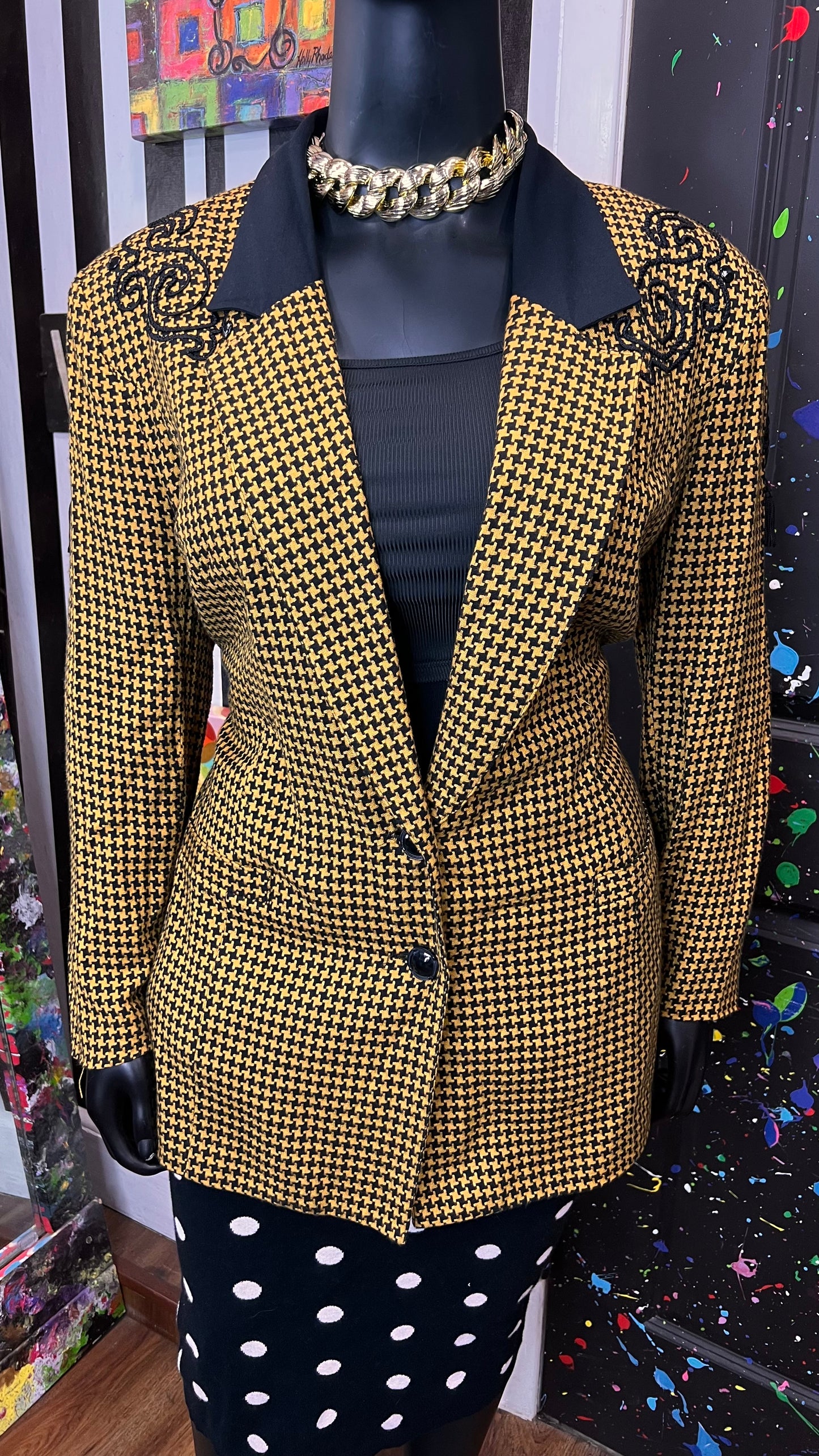 Vintage Mustard Yellow & Black Houndstooth Blazer w/ Tassel Shoulders (18)
