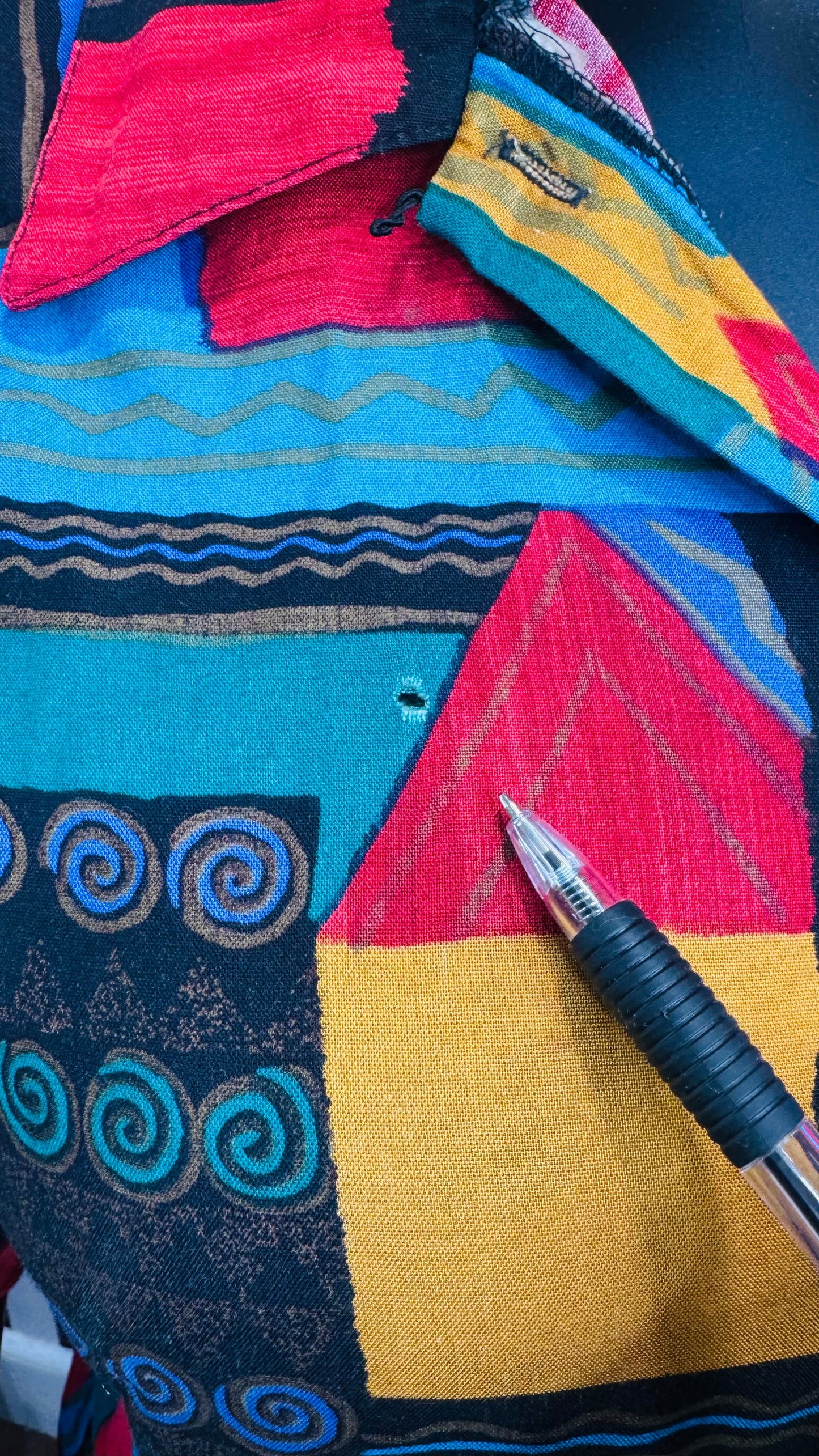 Vintage Rayon Tribal Print Blouse (24/26) *KC