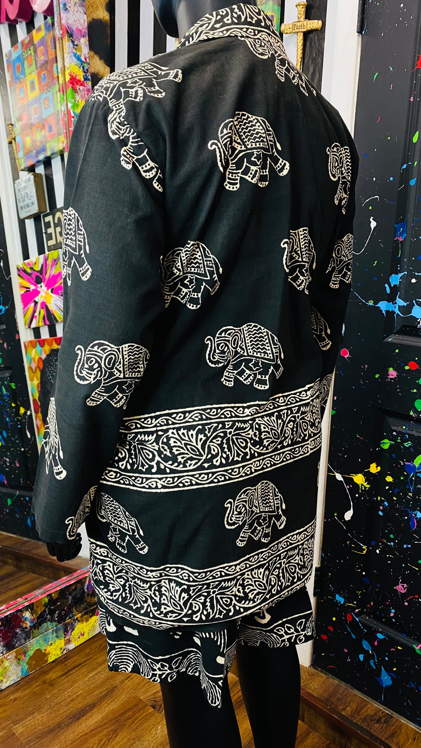 Vintage Tribal Cream & White Shorts Set (16)