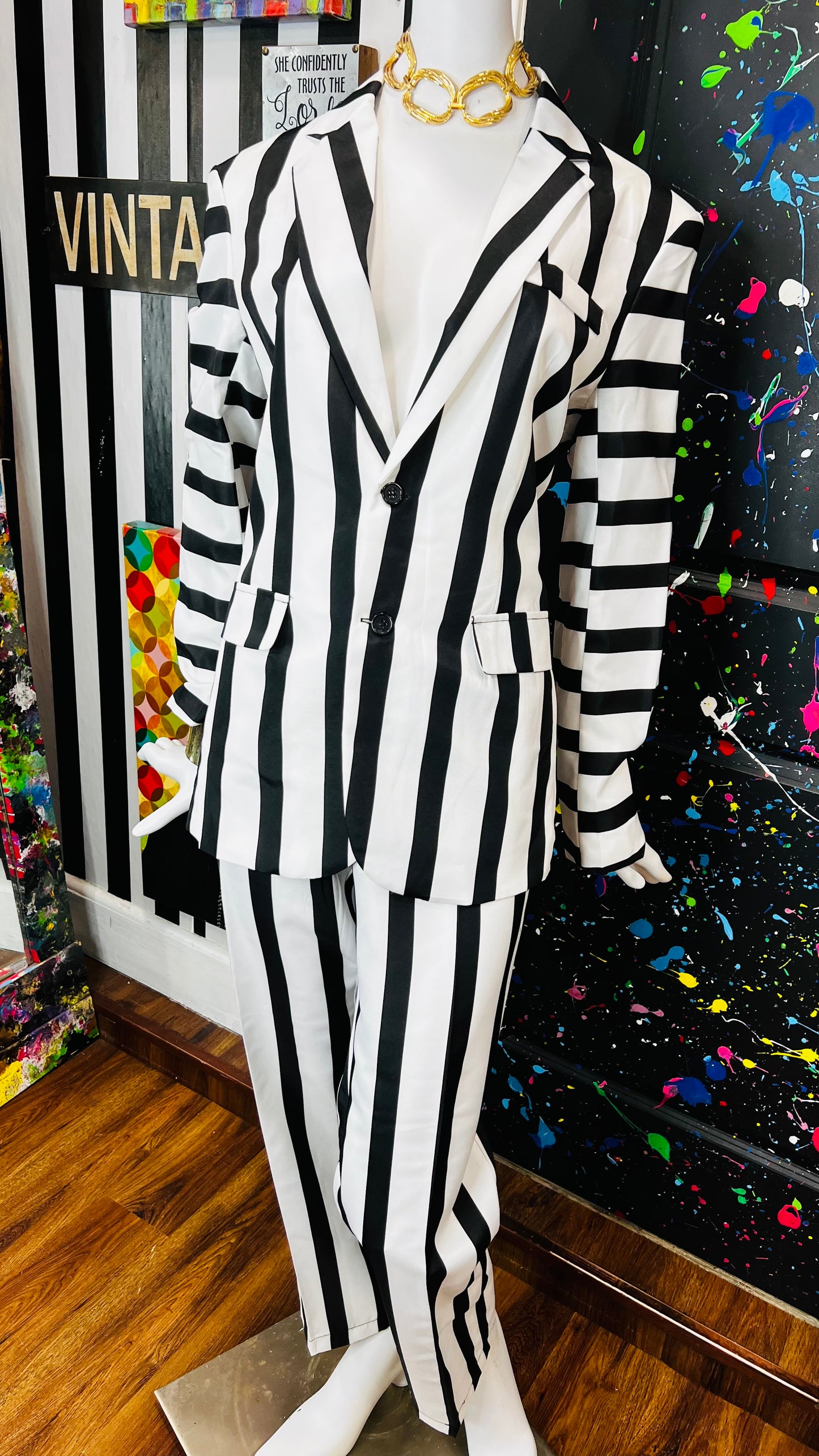 Black & White Stripe Pants Suit (12/14)