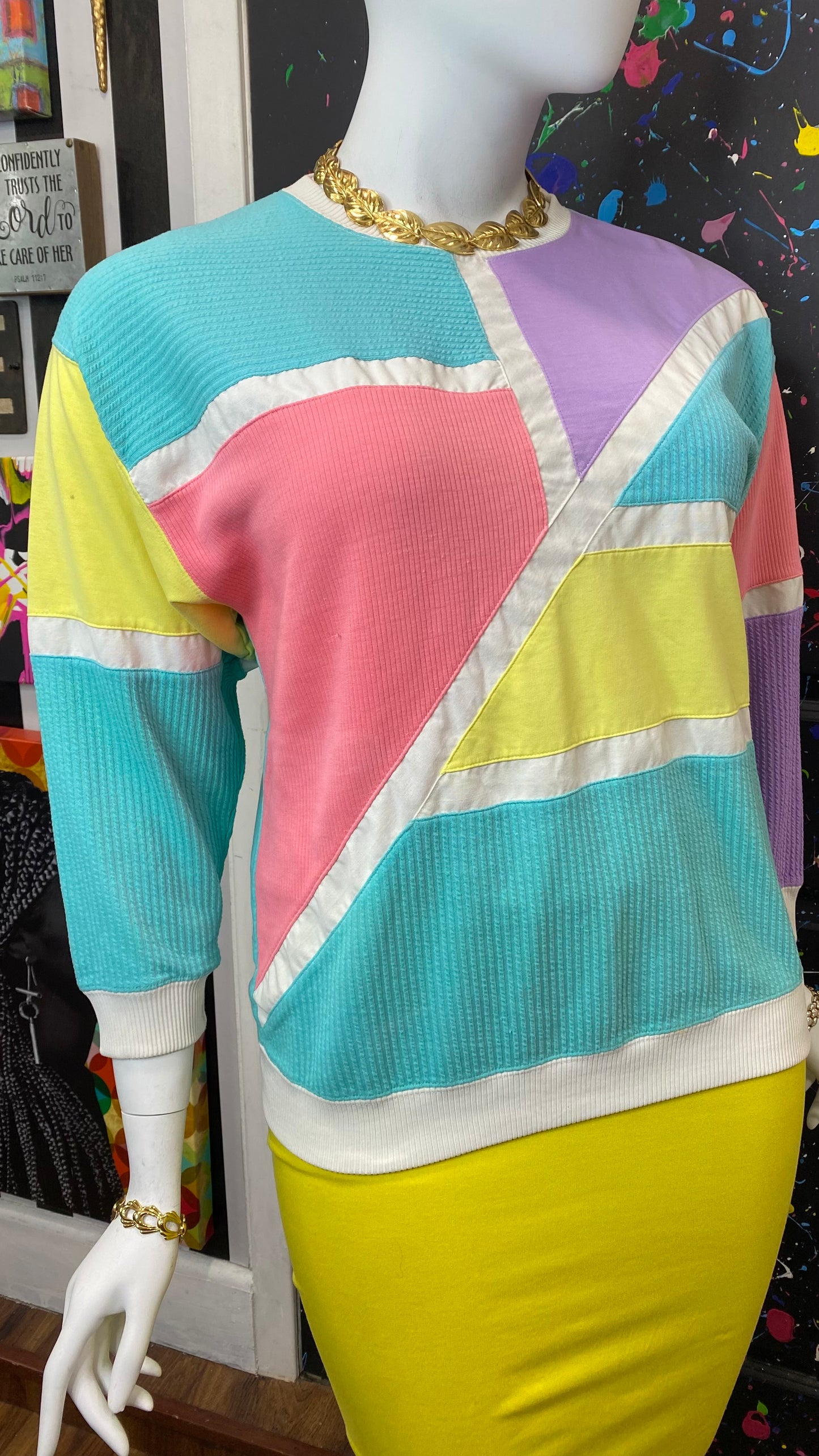 Vintage Pastel Colorblock Sweatshirt (18)