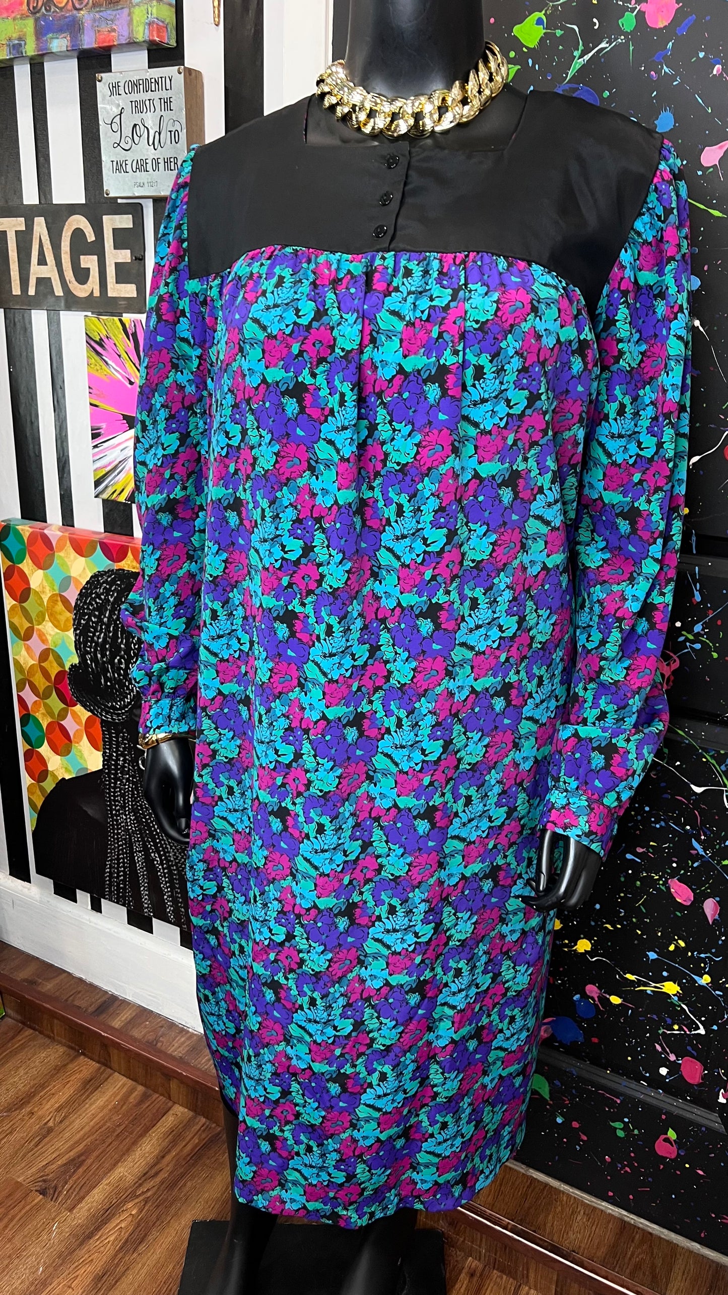 Vintage Floral Dress (26/28)