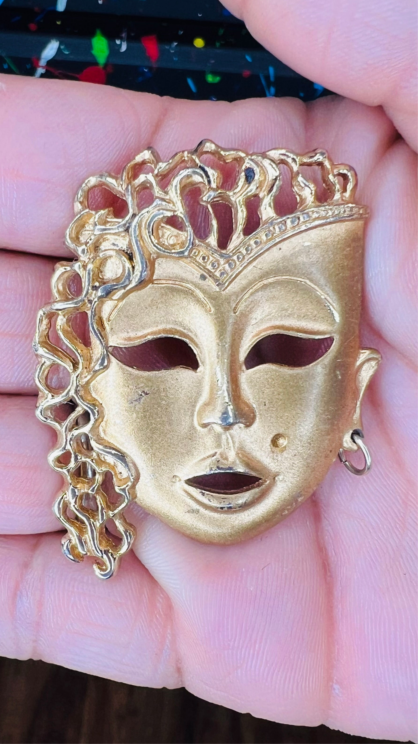 Vintage Gold Plated 90’s Brooch Pin