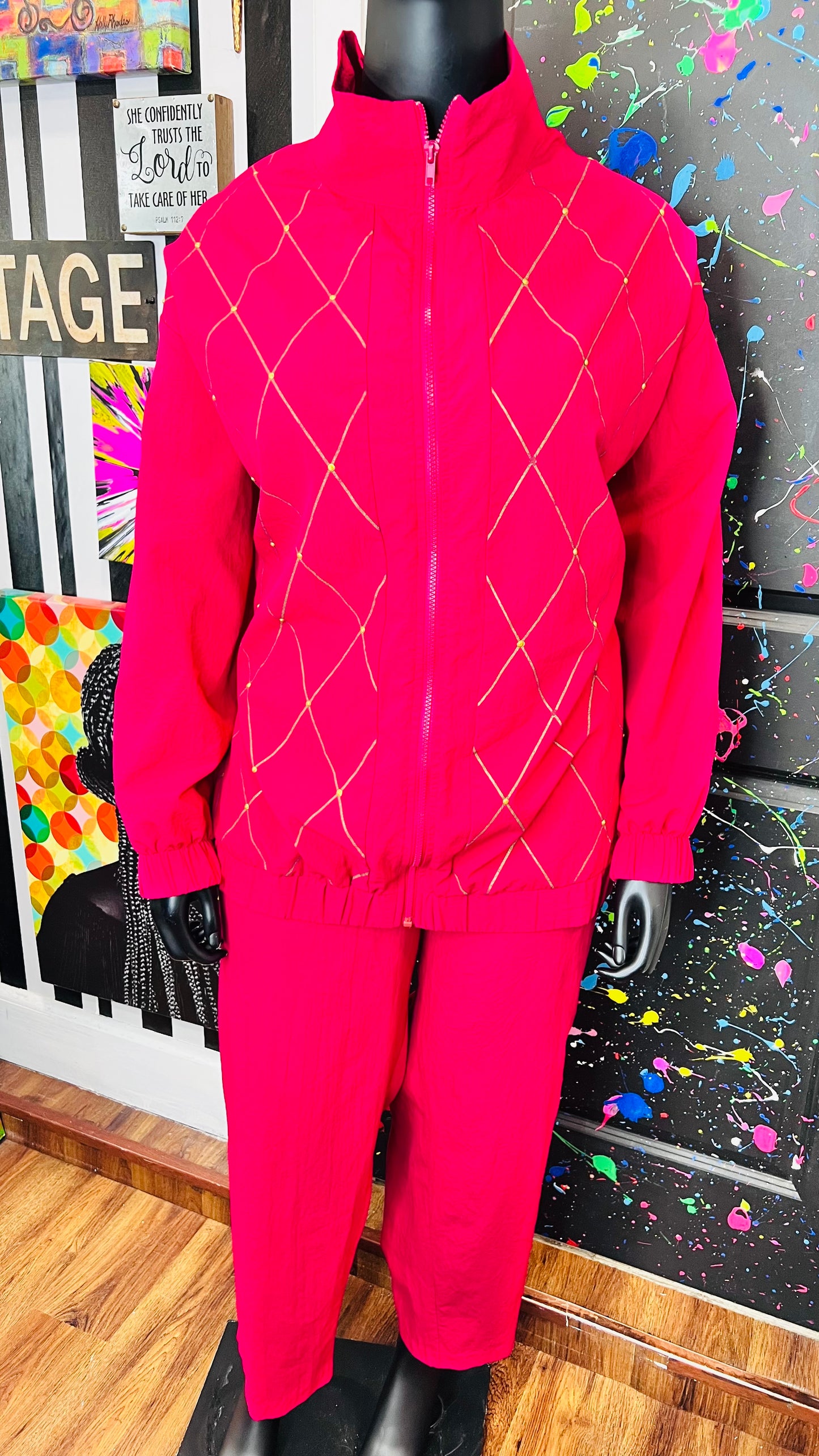 Vintage Pink & Gold Jogging Set (16)