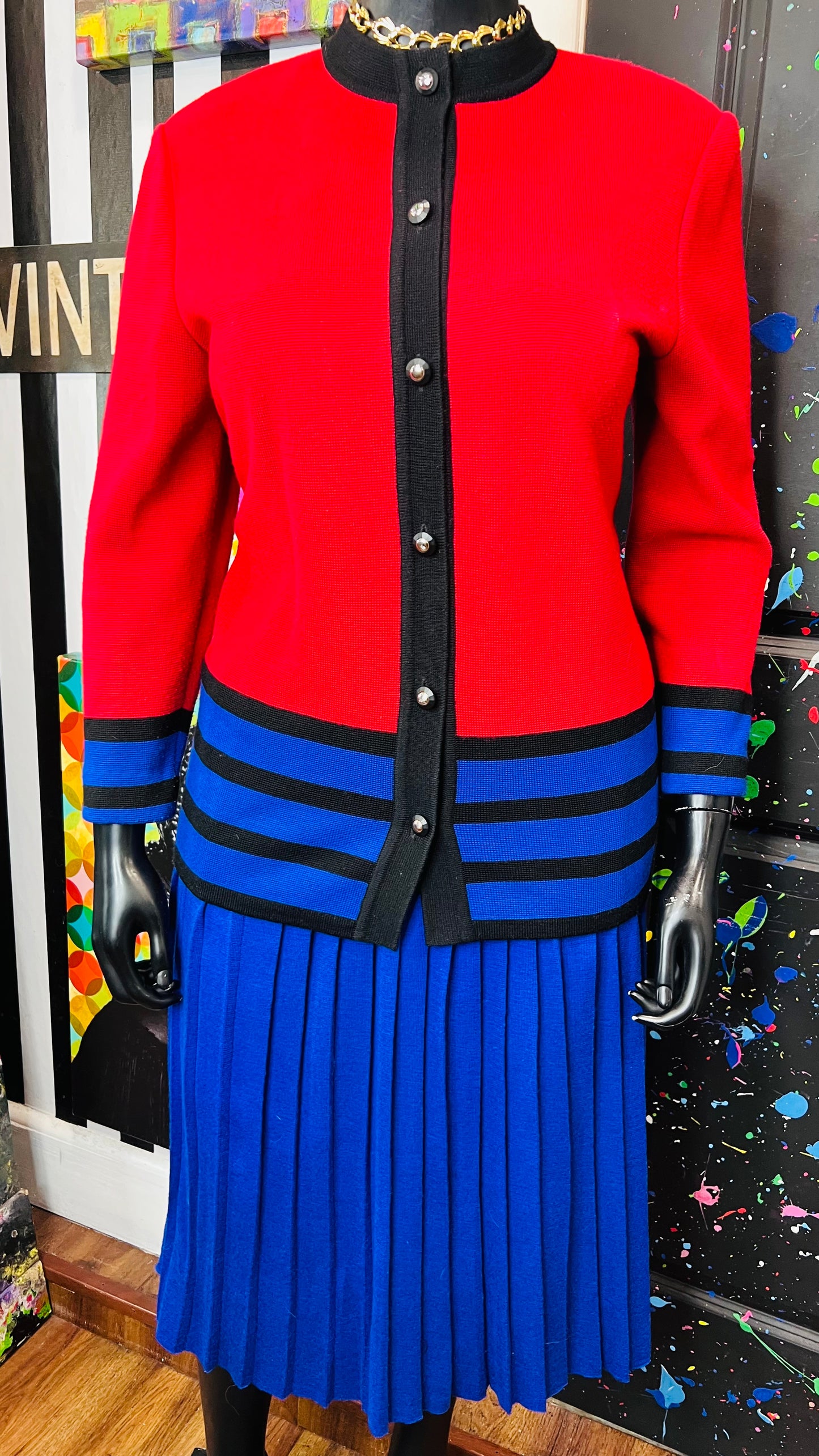 Vintage Blue, Black & Red Pleated Skirt Set (18)