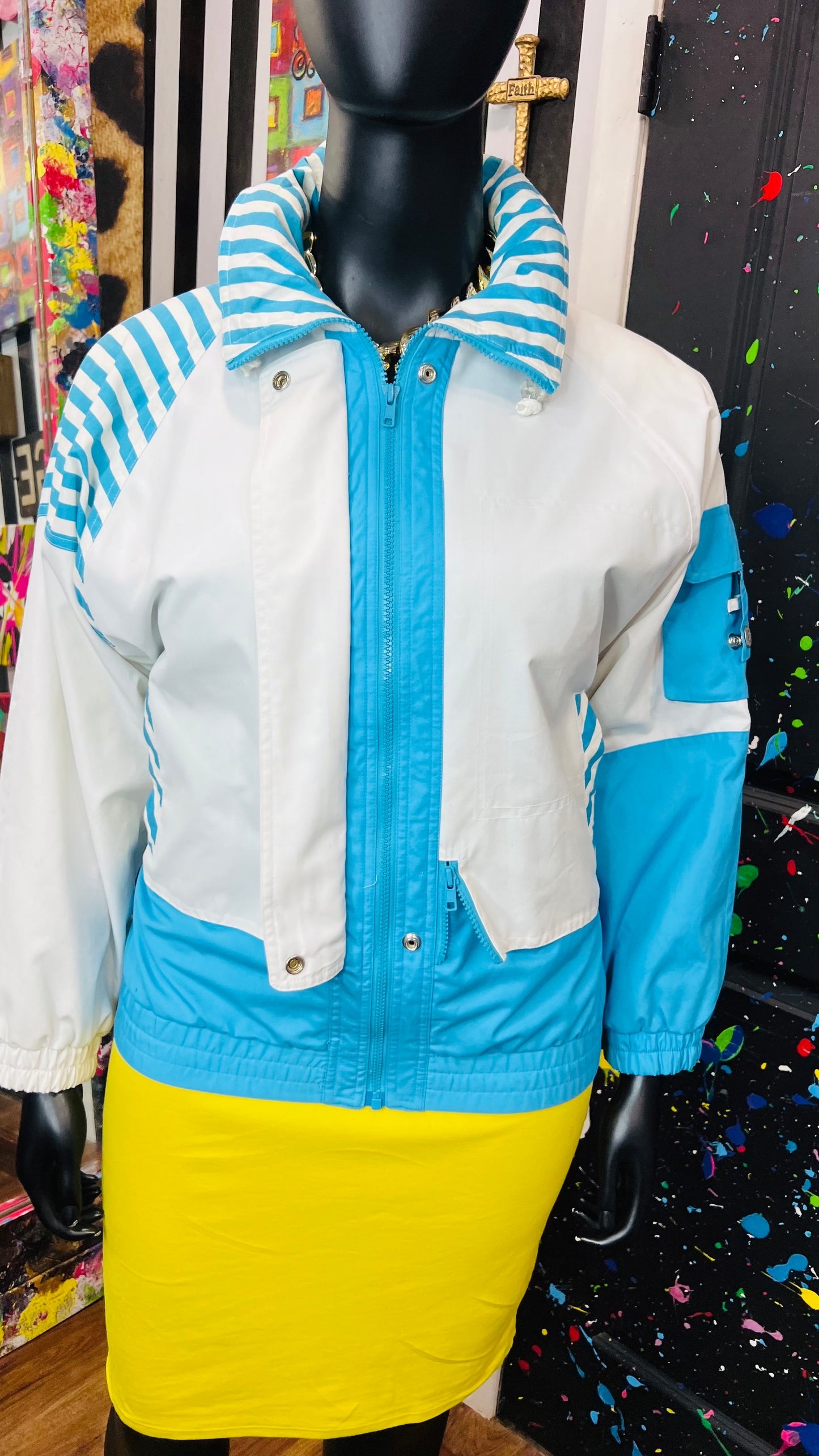 Vintage White & Blue Jacket w/ Stripes (14)