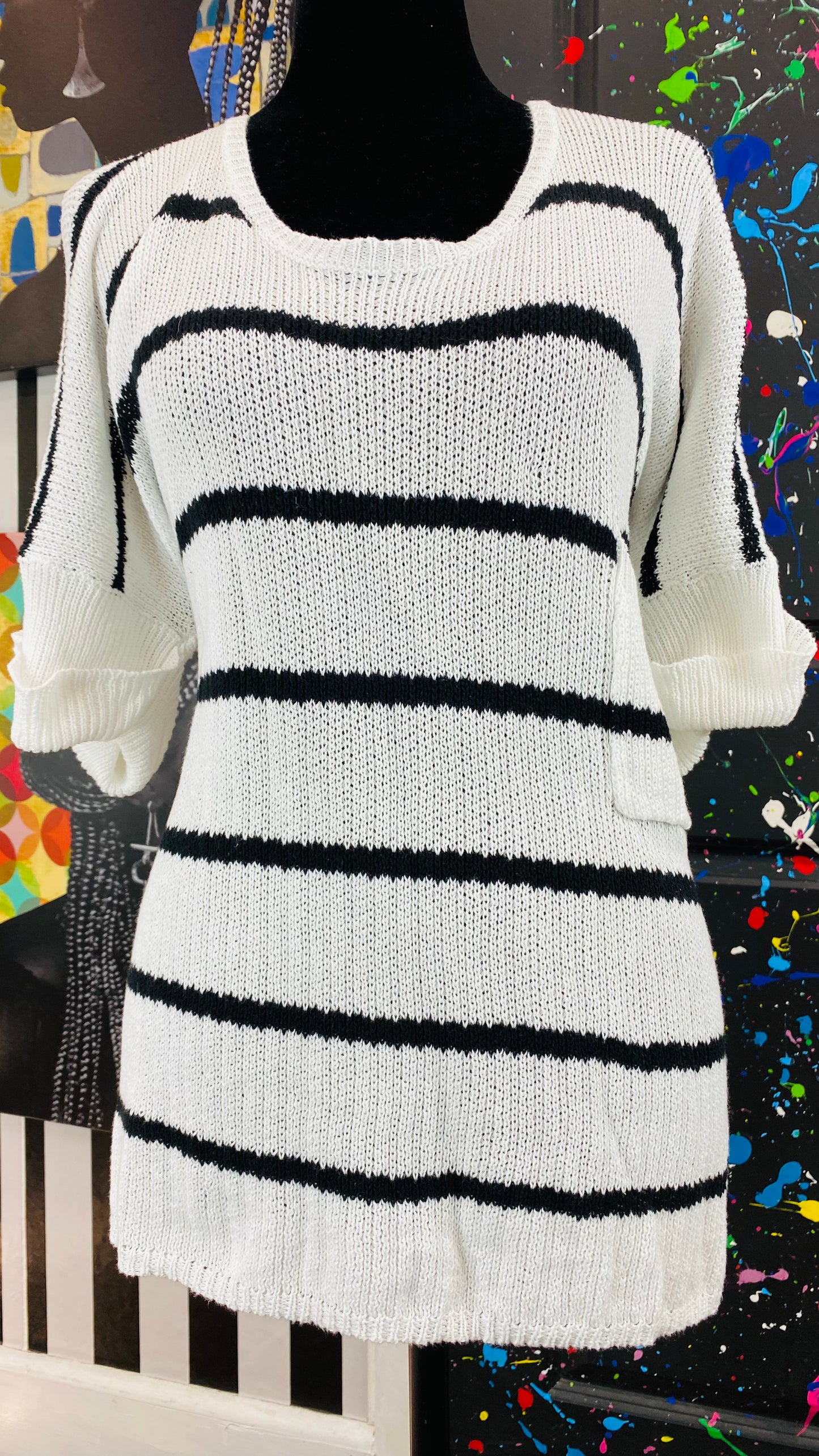 B&W Knit Short Sleeve Blouse