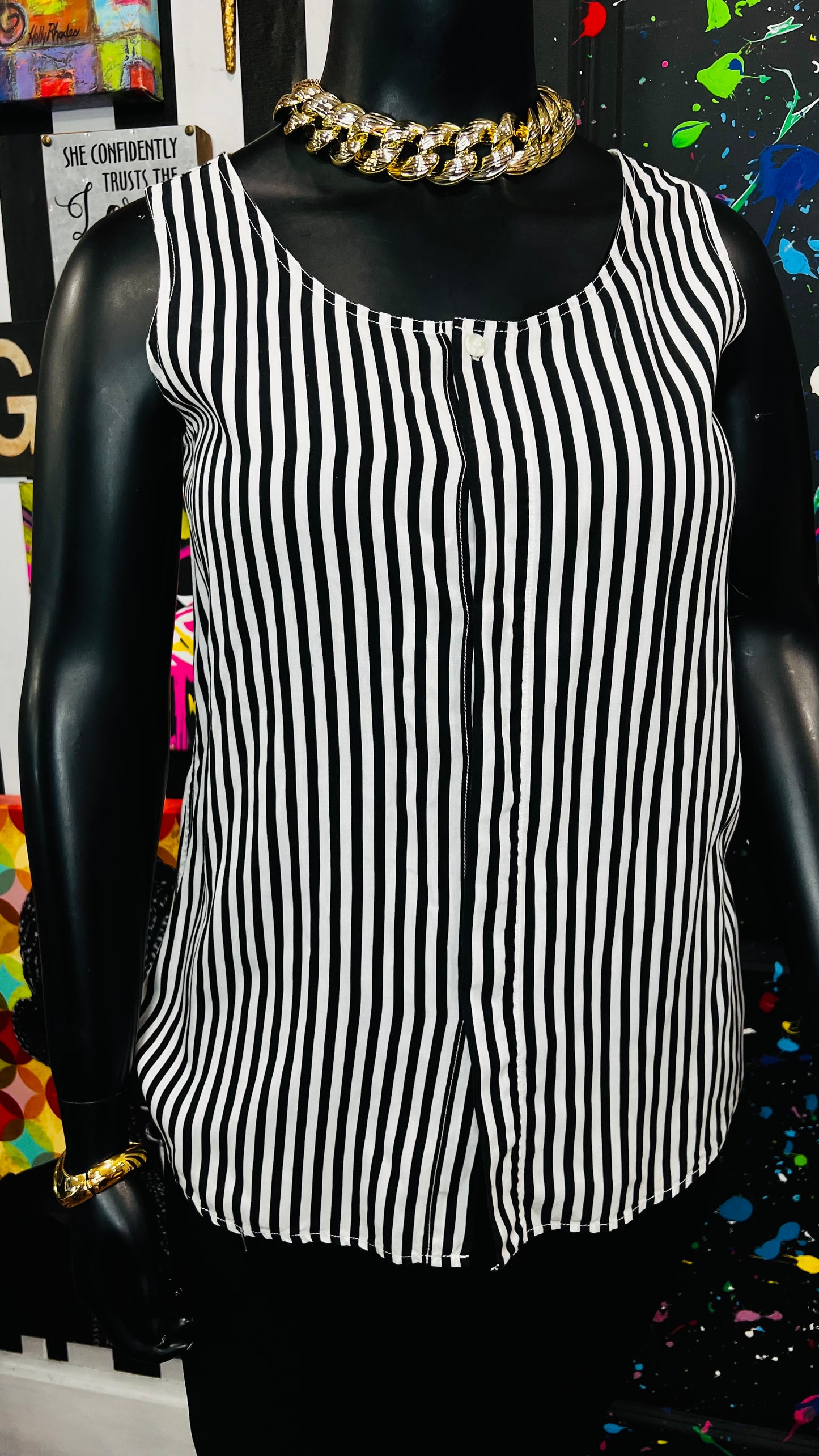 Vintage Sleeveless Black & White Blouse (12)