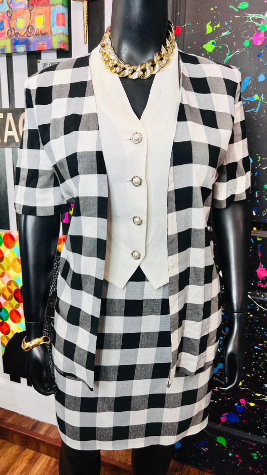 Vintage White & Black Checkered Skirt Suit (14)