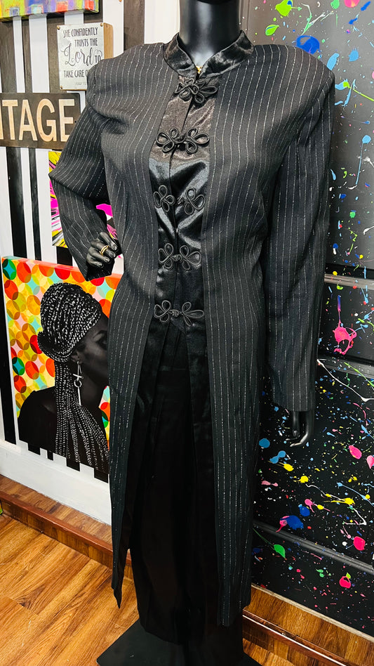 Vintage Black & Silver Pen Striped Pants Suit & Duster (20W)