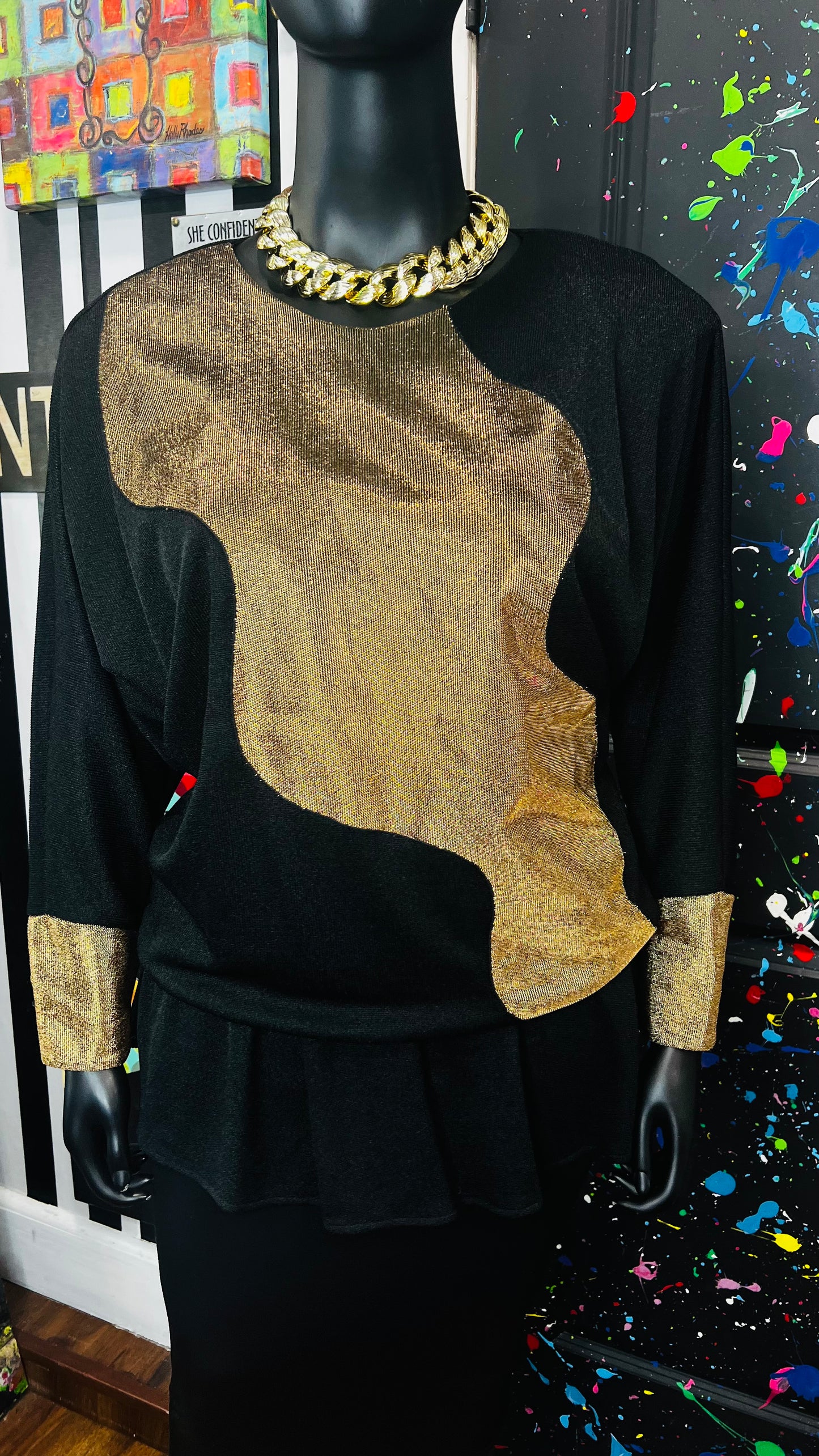 Vintage Gold & Black Sweater (22/24)