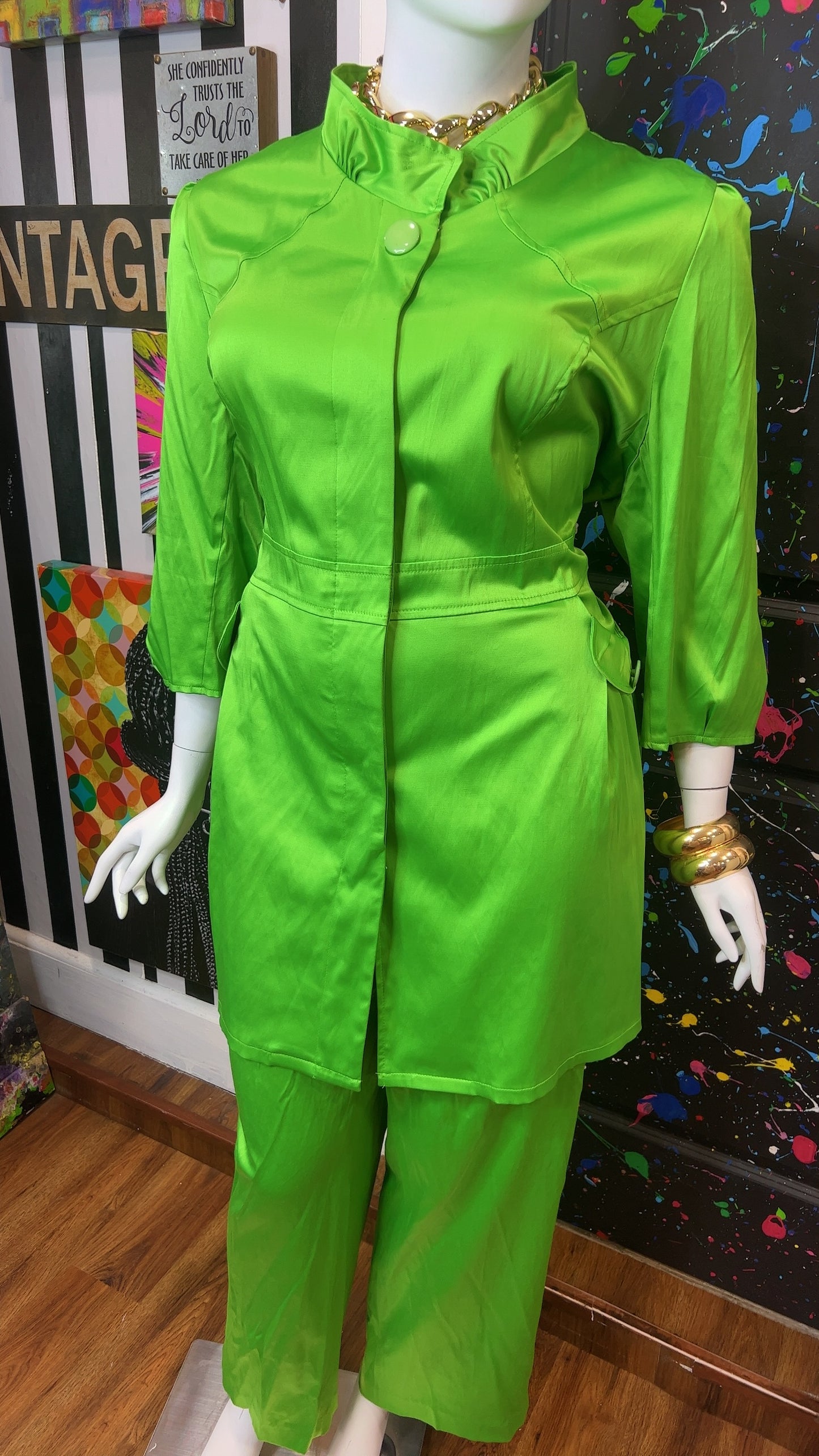 Vintage Vibrant Green Pants Set (24)