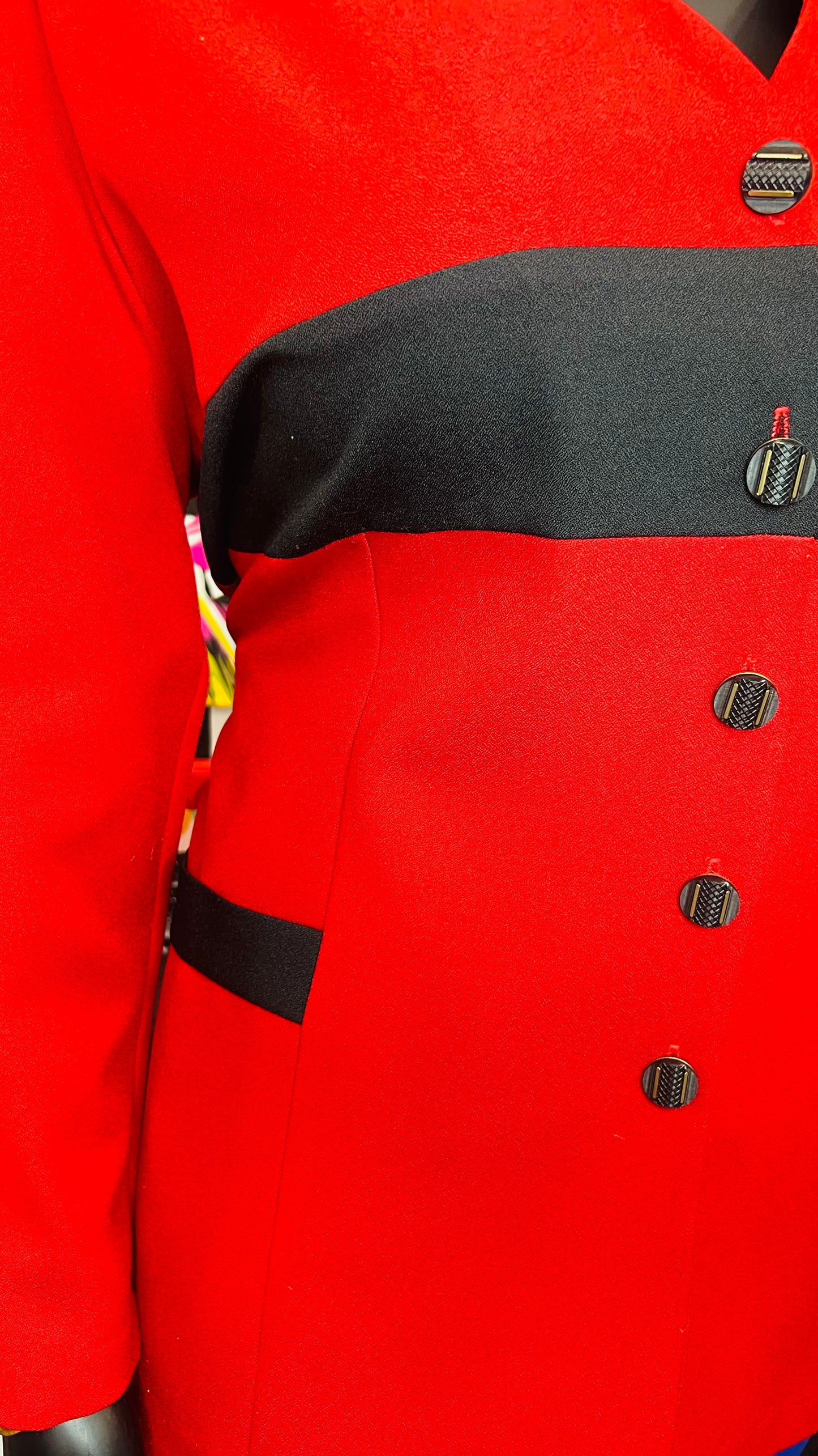 Vintage Black & Red Blazer (18/20)
