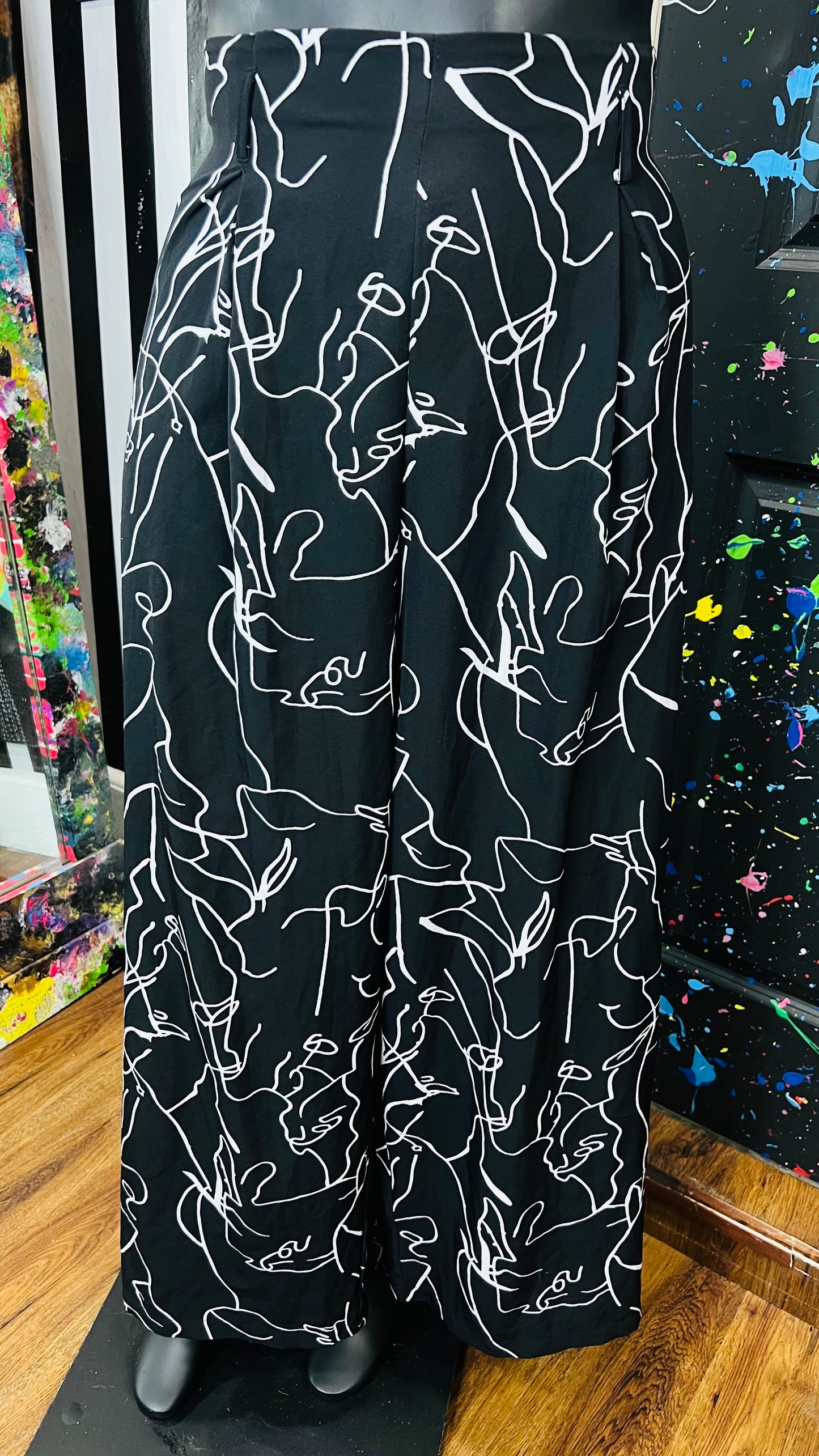 Vintage Inspired Black & White Wide Legged High Waist Pants (18)