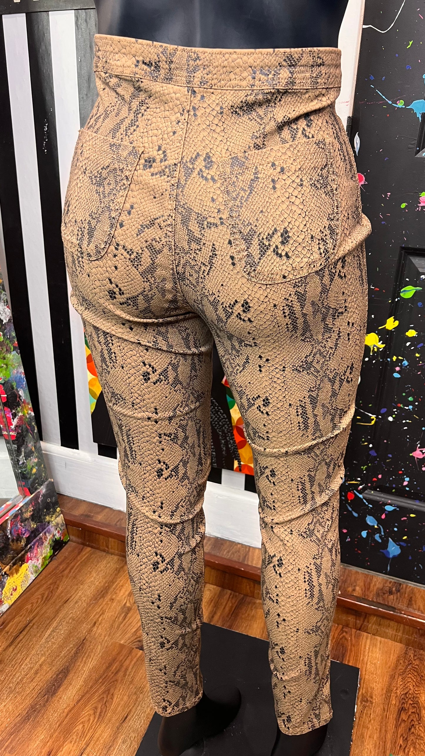 Super Stretchy Snake Skin Pants (16/18)