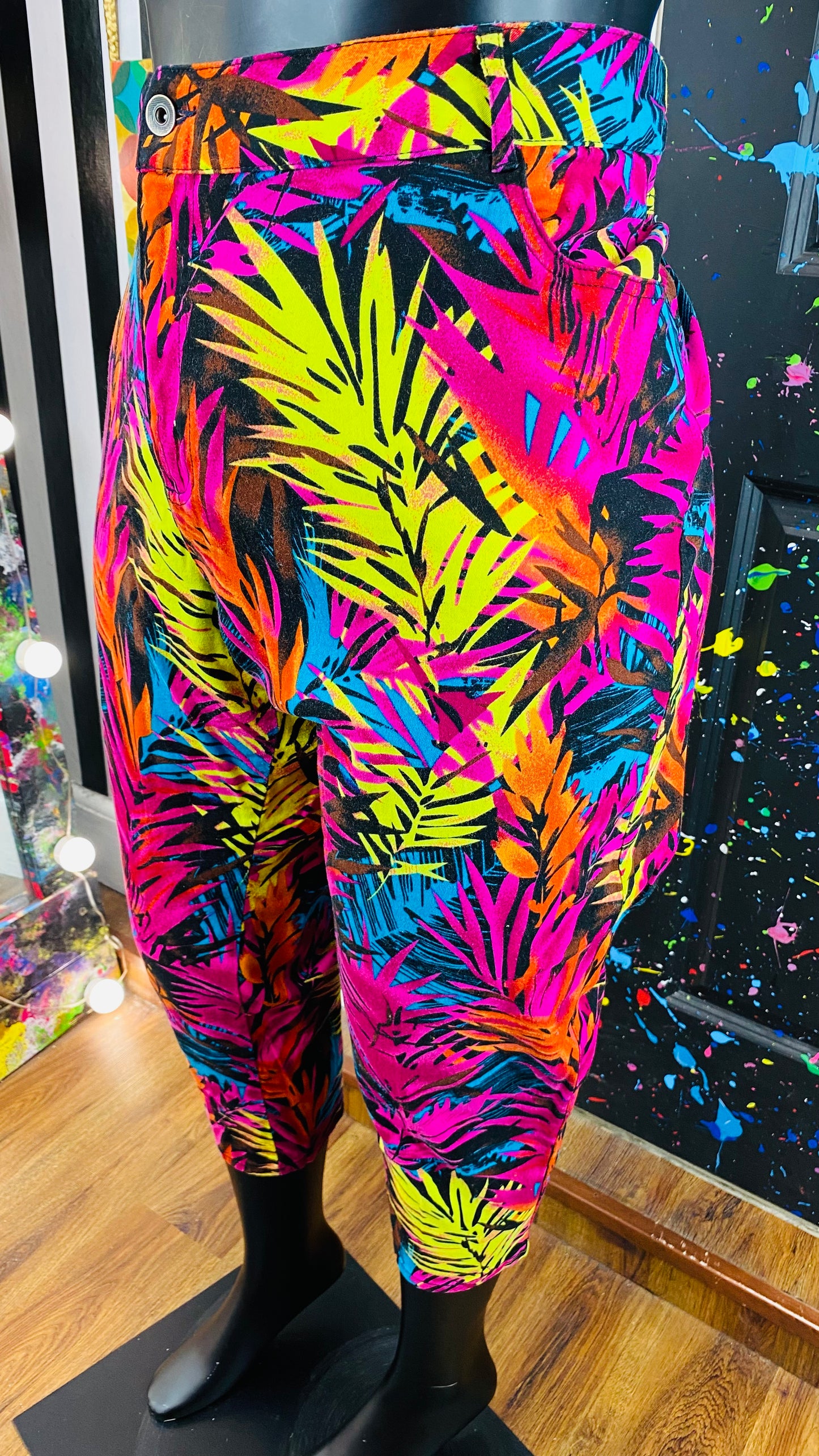 Hot Swag Capri Pants