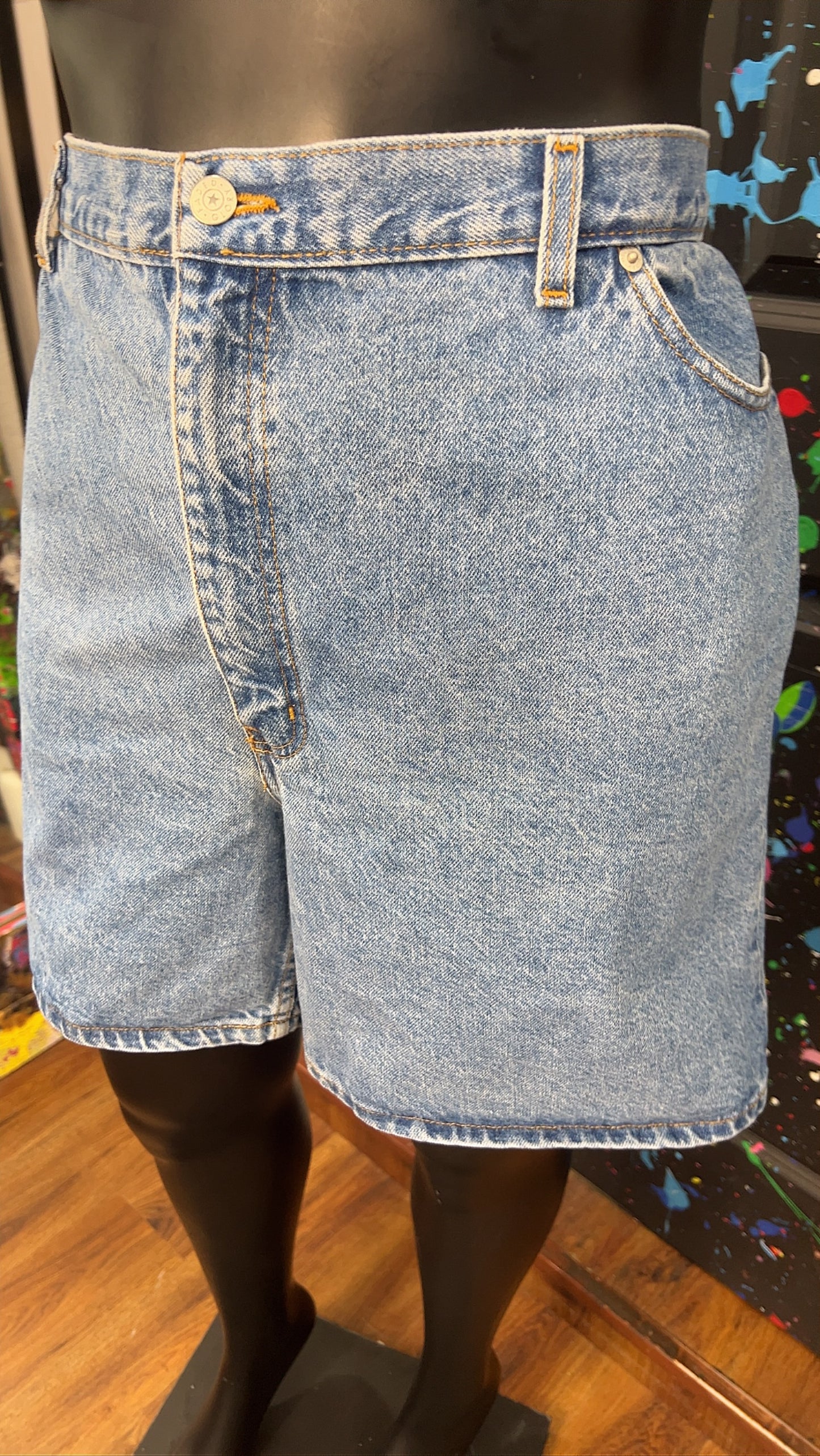 Vintage Denim Mom Shorts (24W)