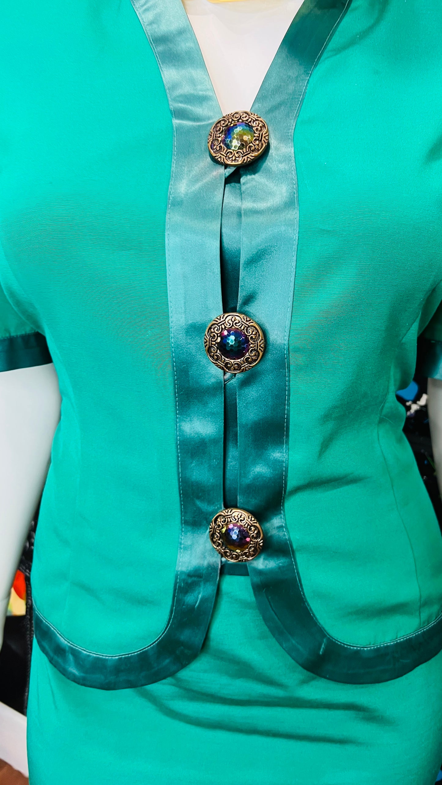 Vintage Green Jewel Button Skirt Set (22 1/2)
