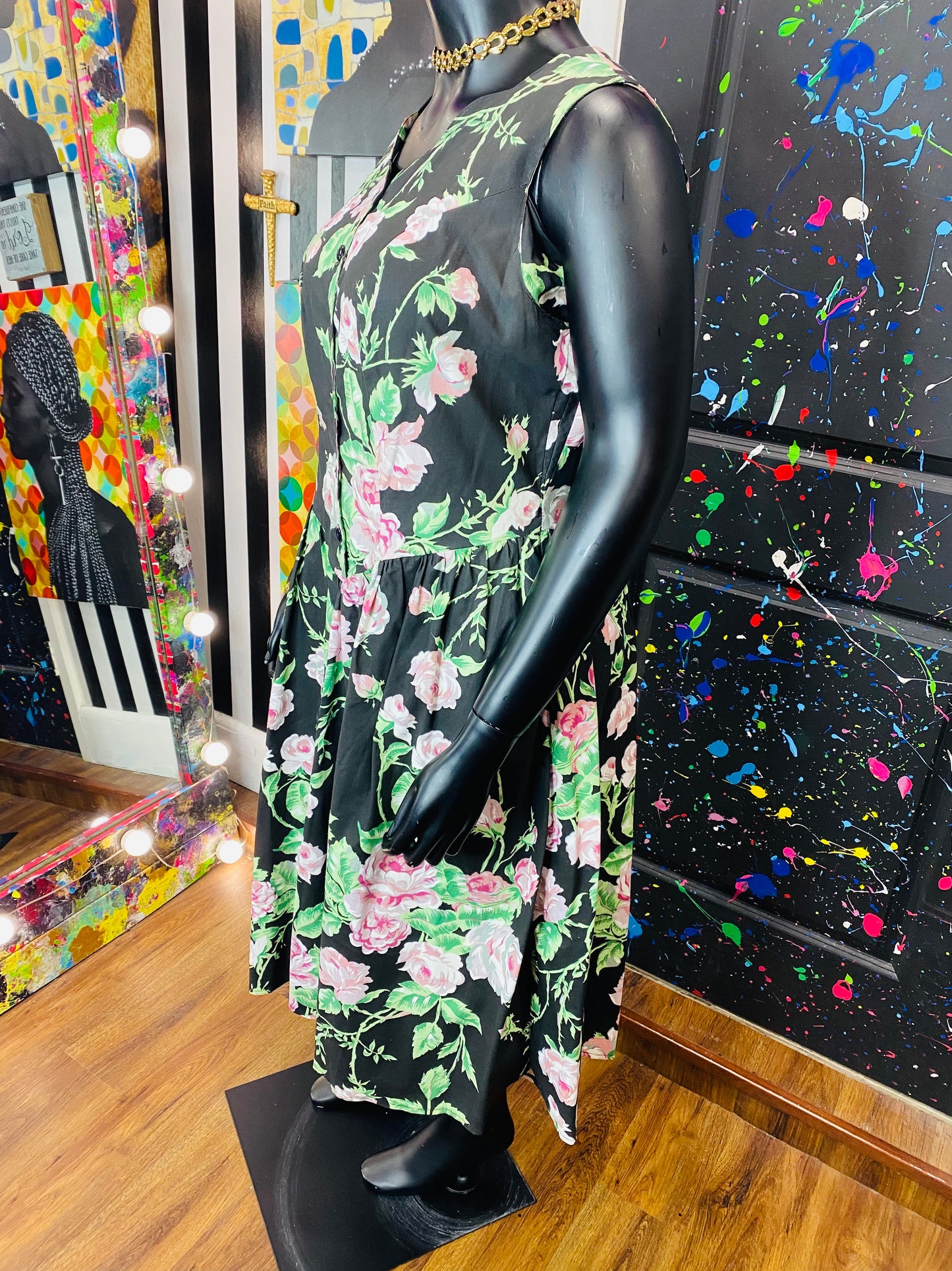 Vintage Sleeveless Floral Dress