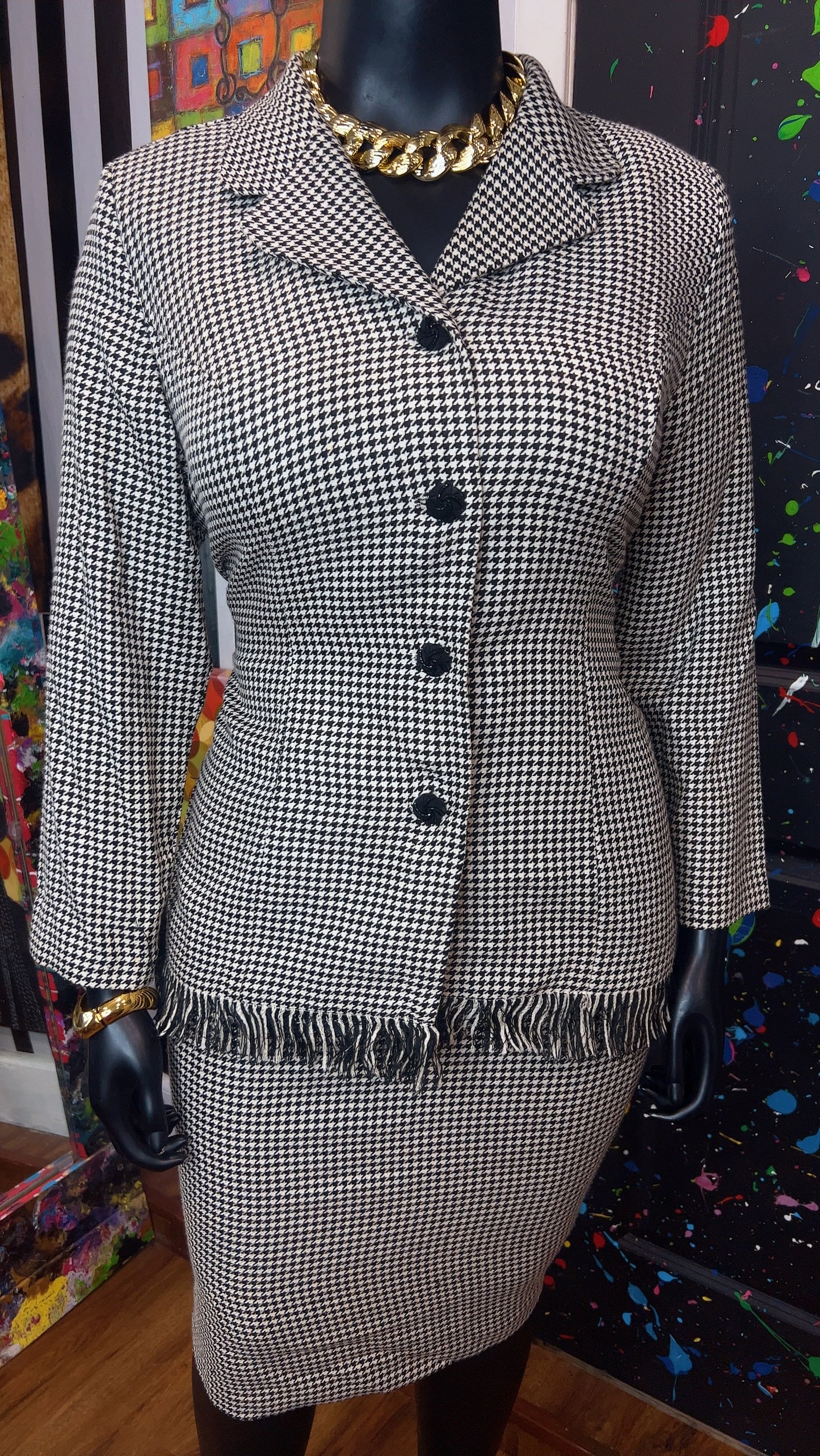 Vintage Houndstooth Black & White Skirt Suit (16W)